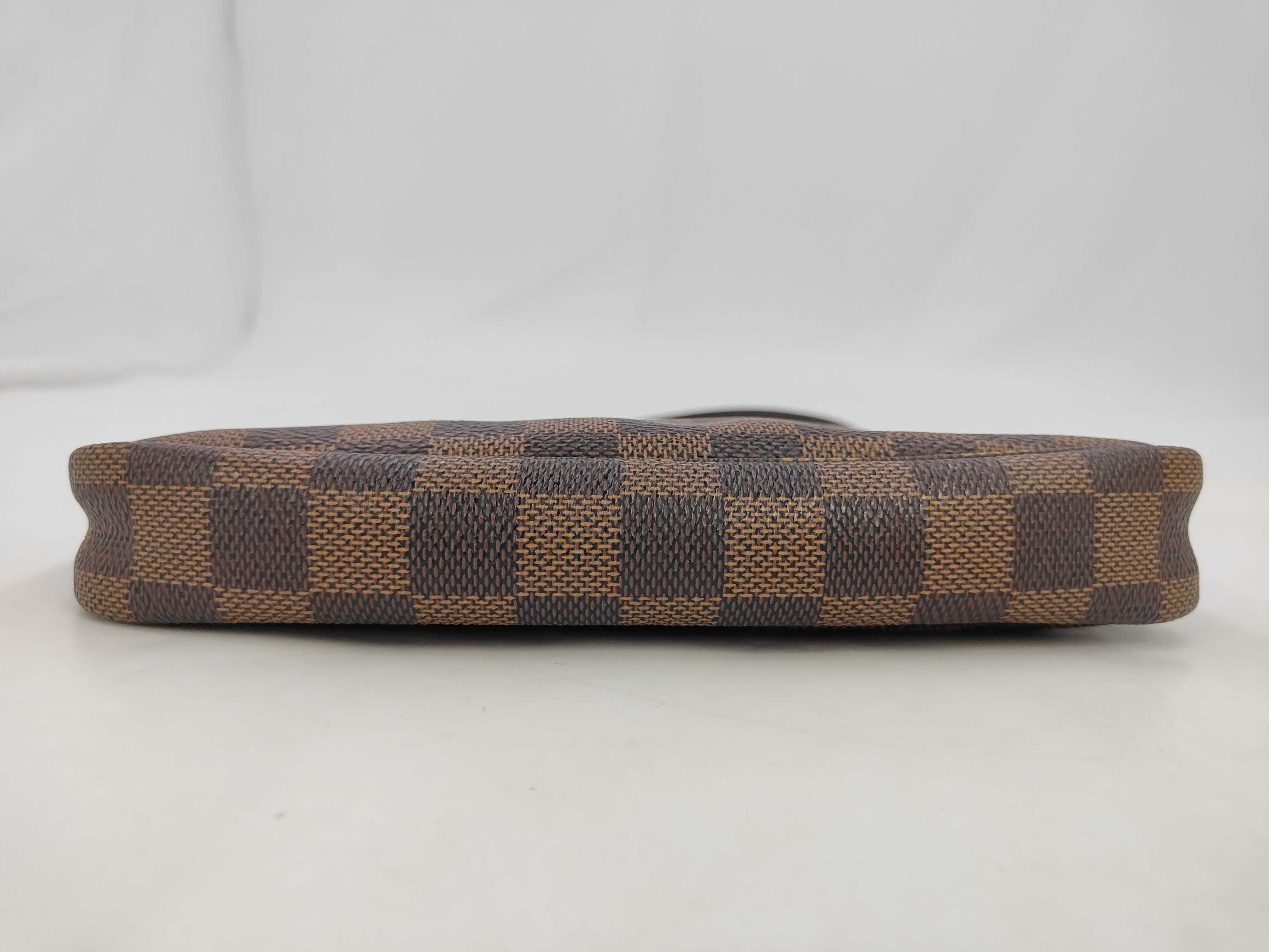 Damier Pochette Accessoires Shoulder Bag — view 3