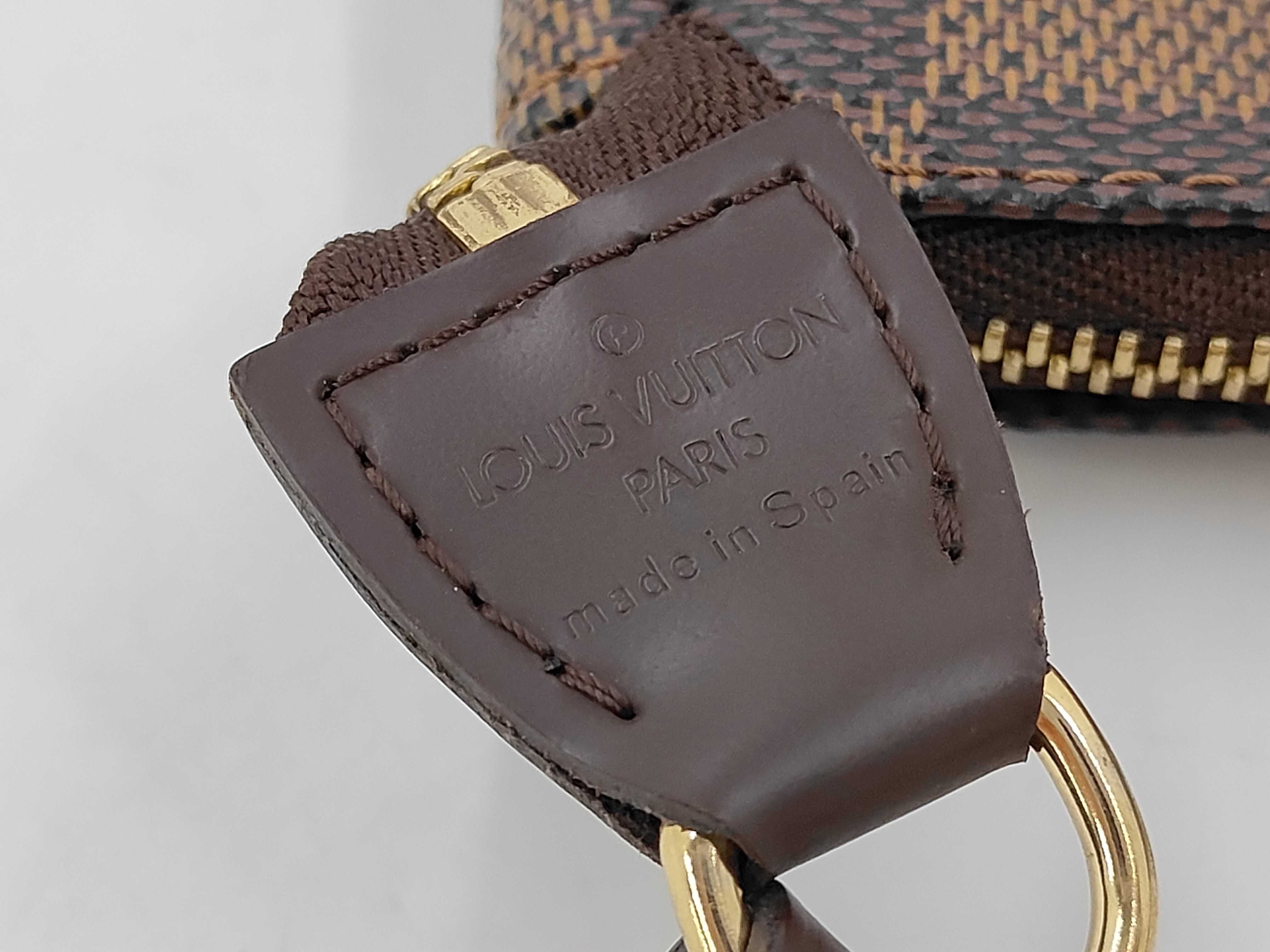 Damier Pochette Accessoires Shoulder Bag — view 7