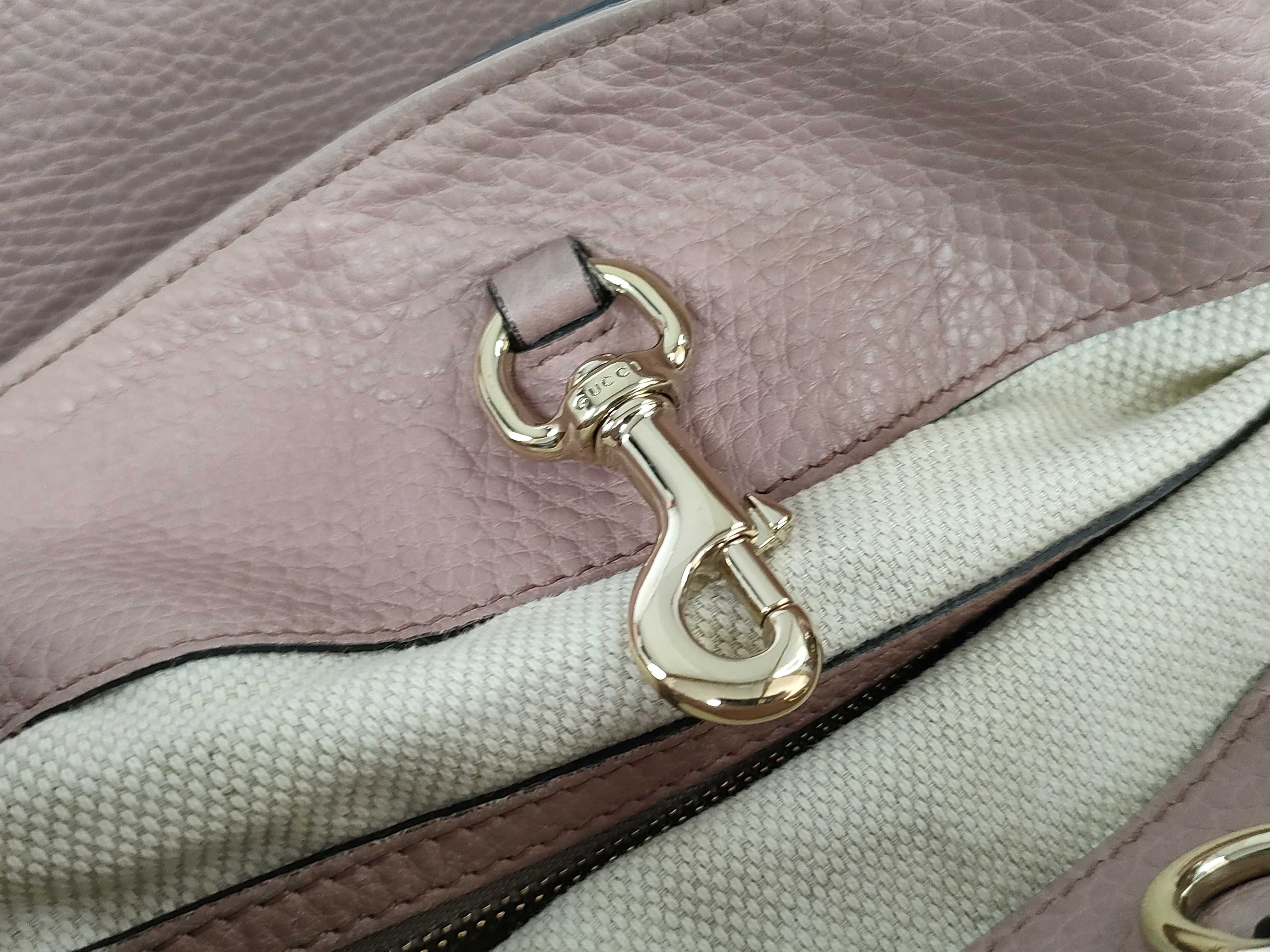 Soho Interlocking G Chain Tote Bag — view 13