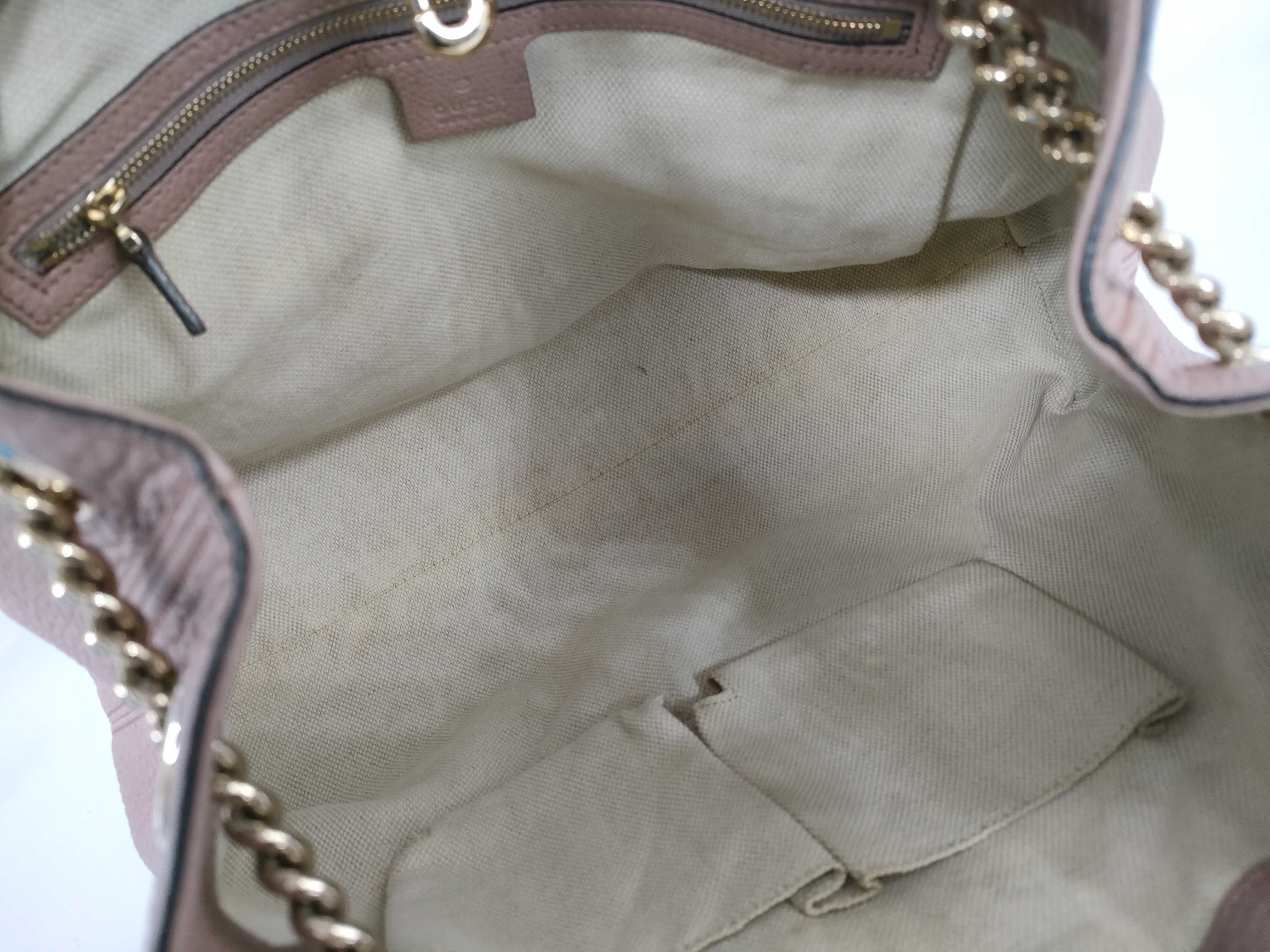 Soho Interlocking G Chain Tote Bag — view 8