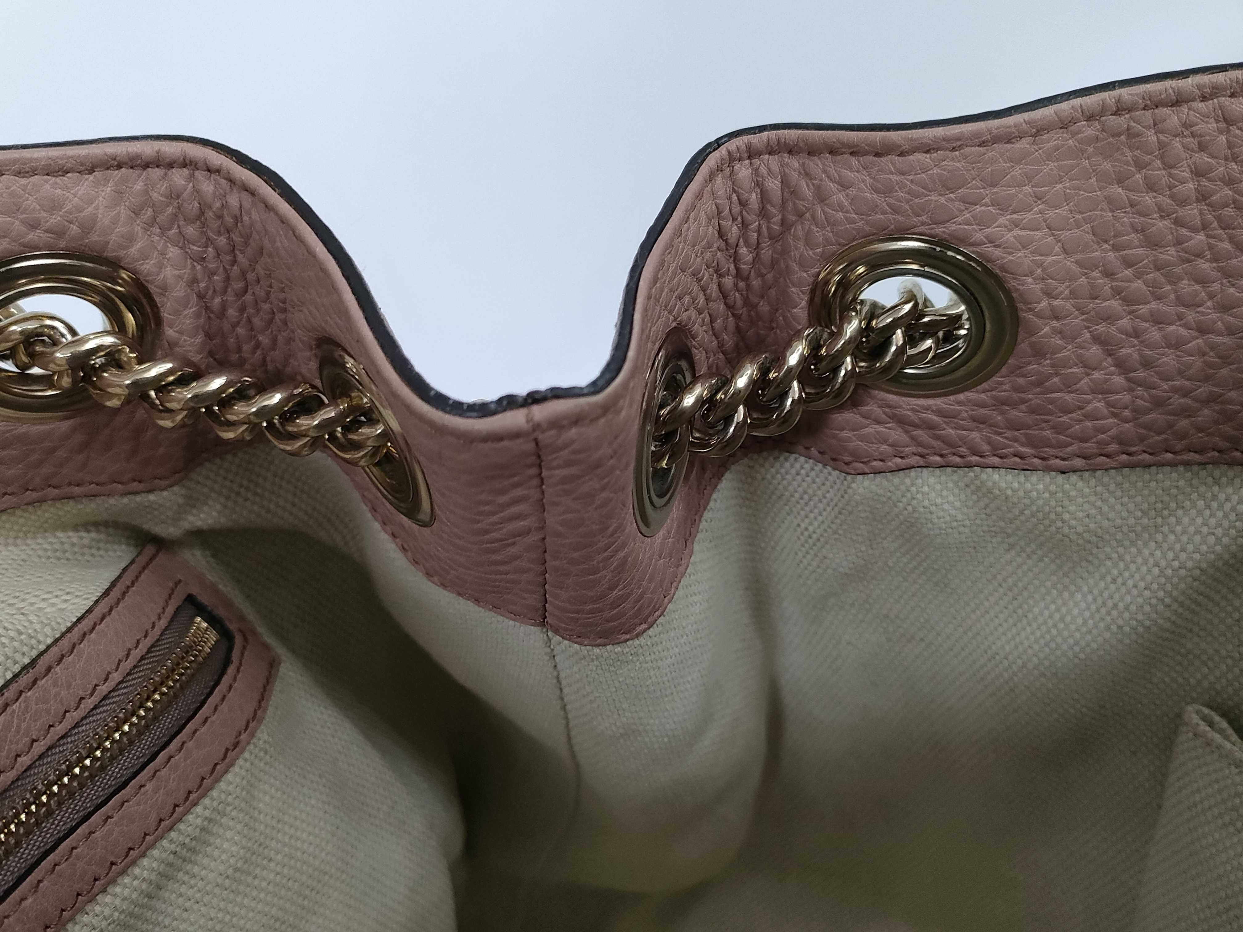 Soho Interlocking G Chain Tote Bag — view 9