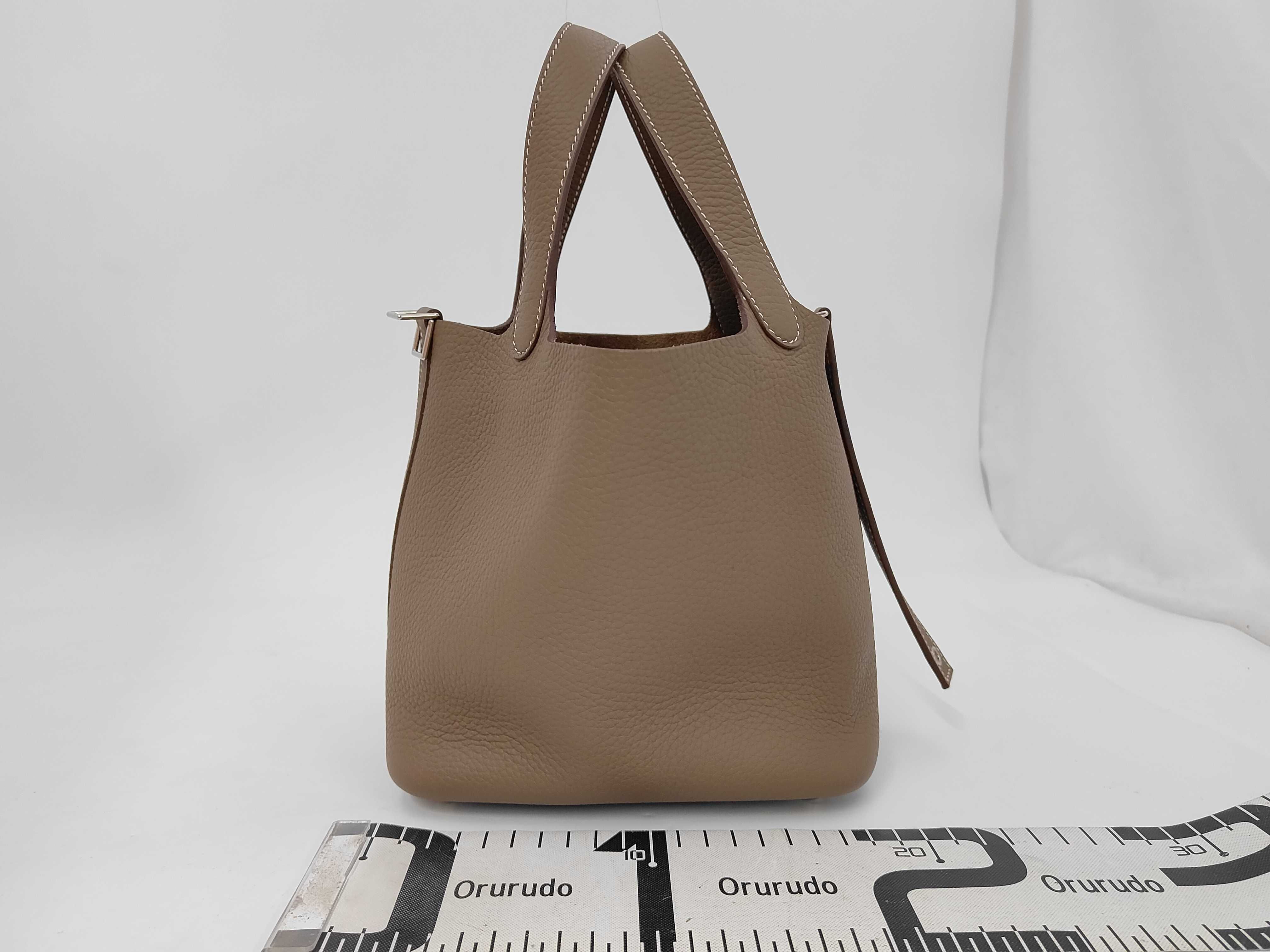 Picotin Lock PM U-stamp handbag — view 2