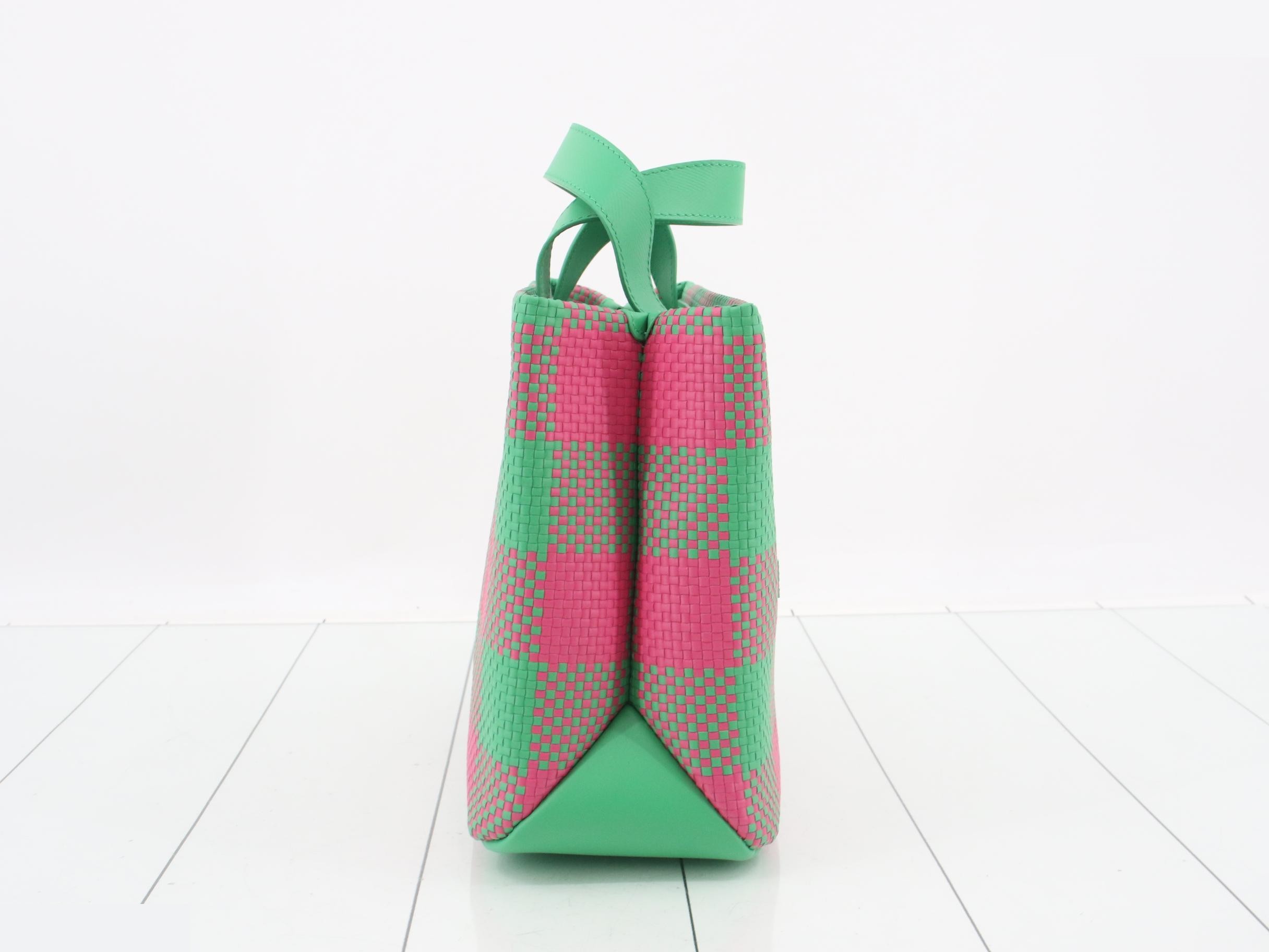 N40891 Shopper Tote MINI with strap, dust bag, and box. — view 4