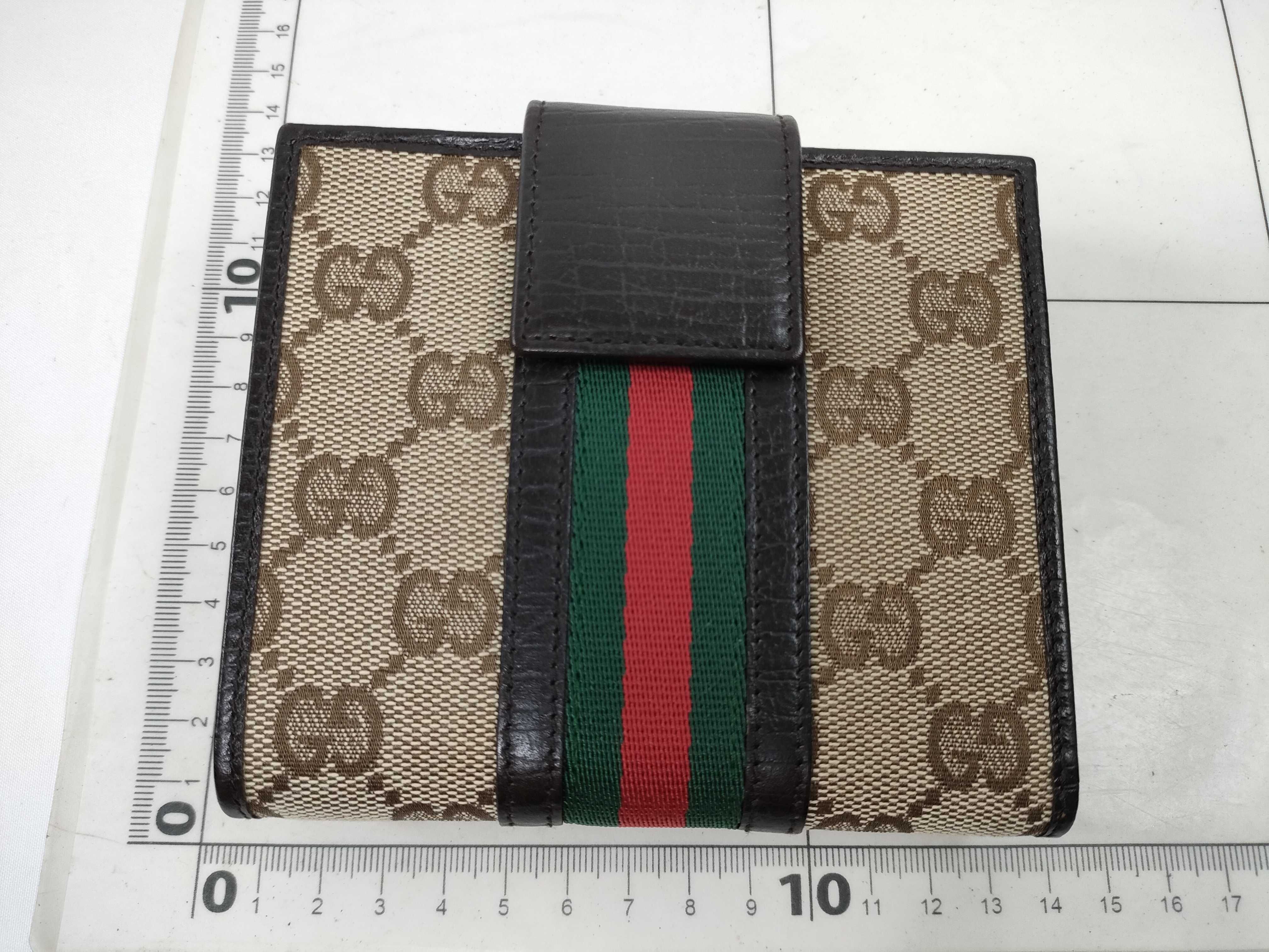 wallet — view 2