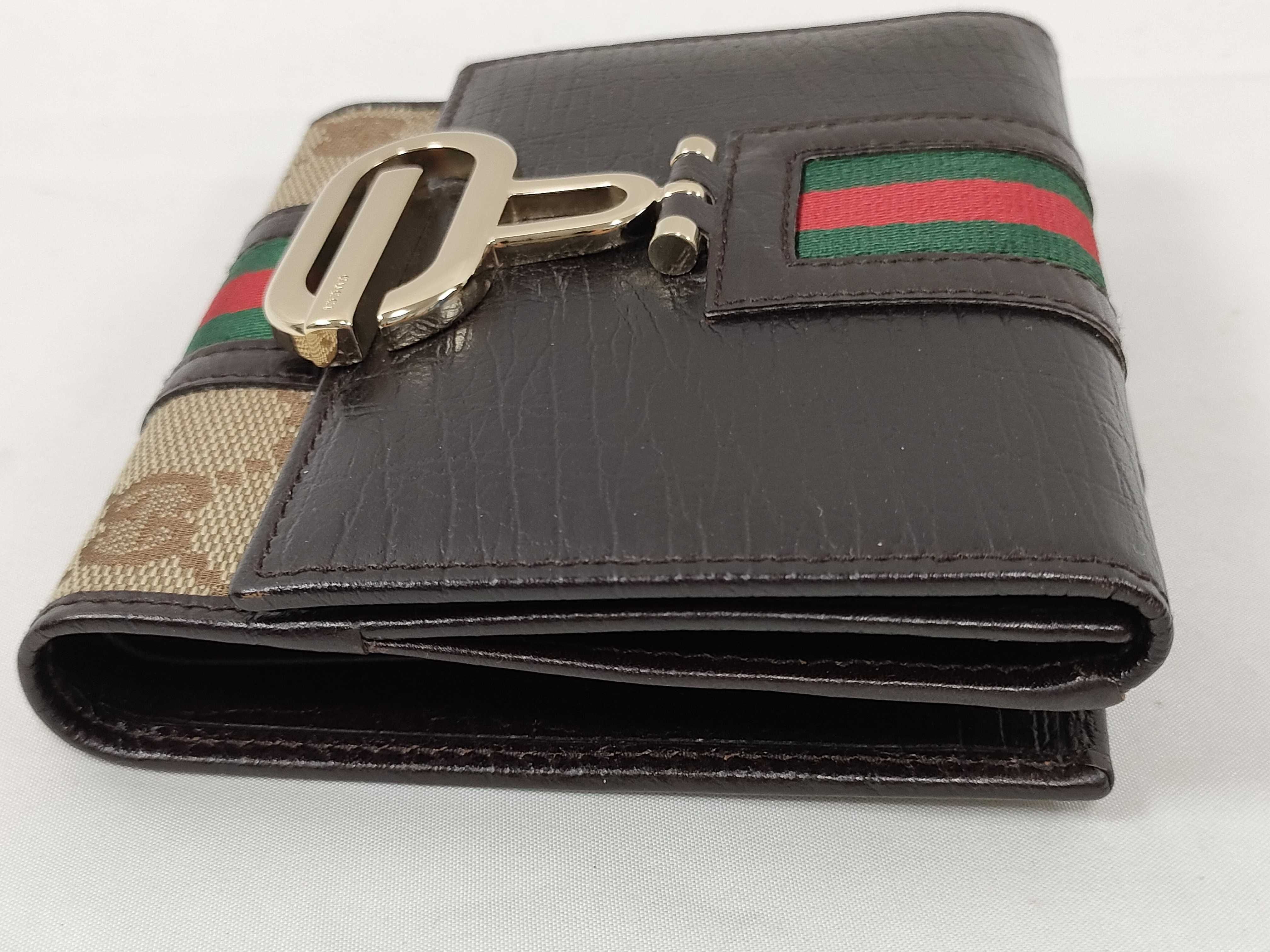 wallet — view 5