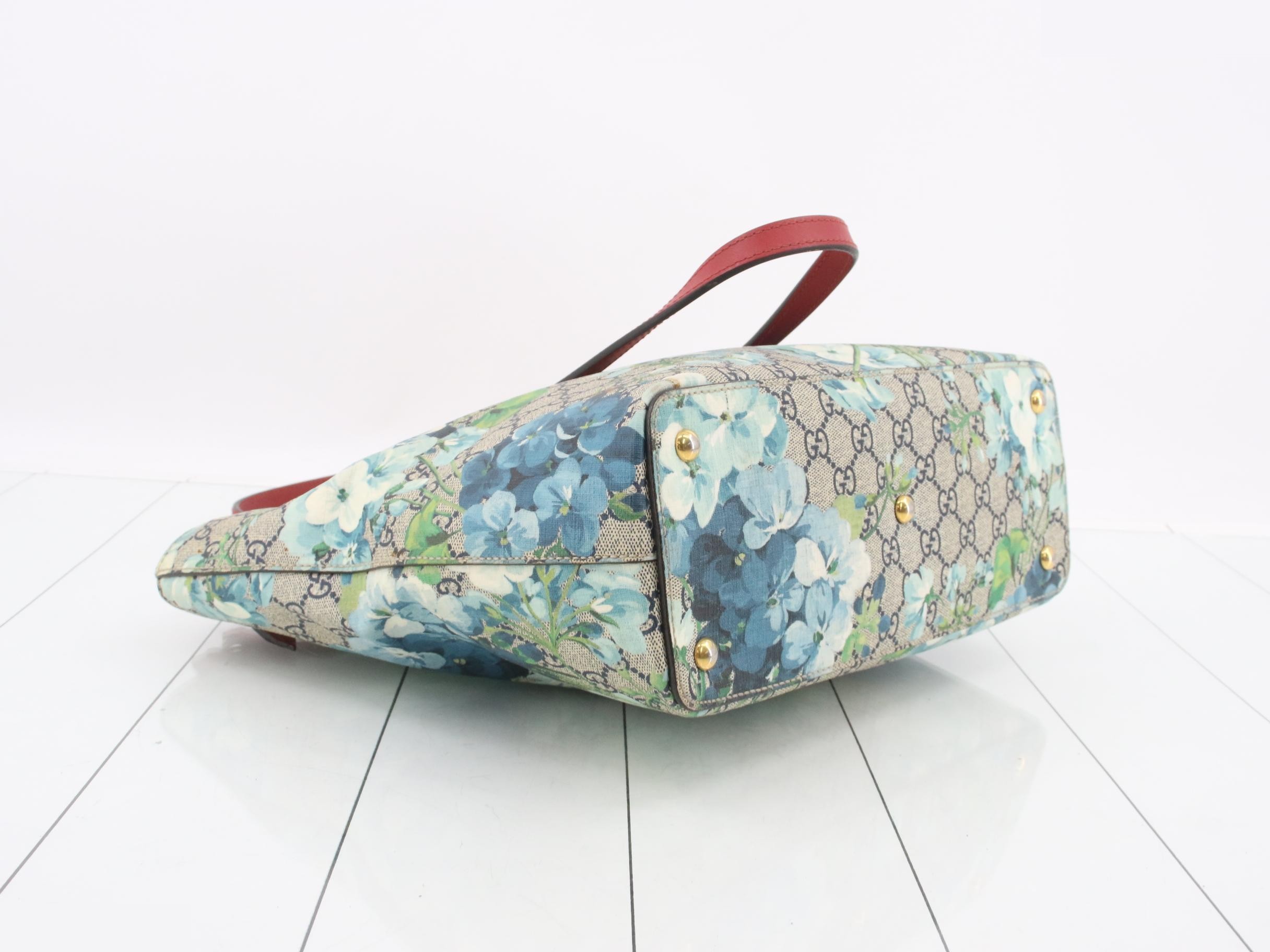 GG Supreme Blooms Tote Bag - Beige, Red, Gold Hardware — view 5