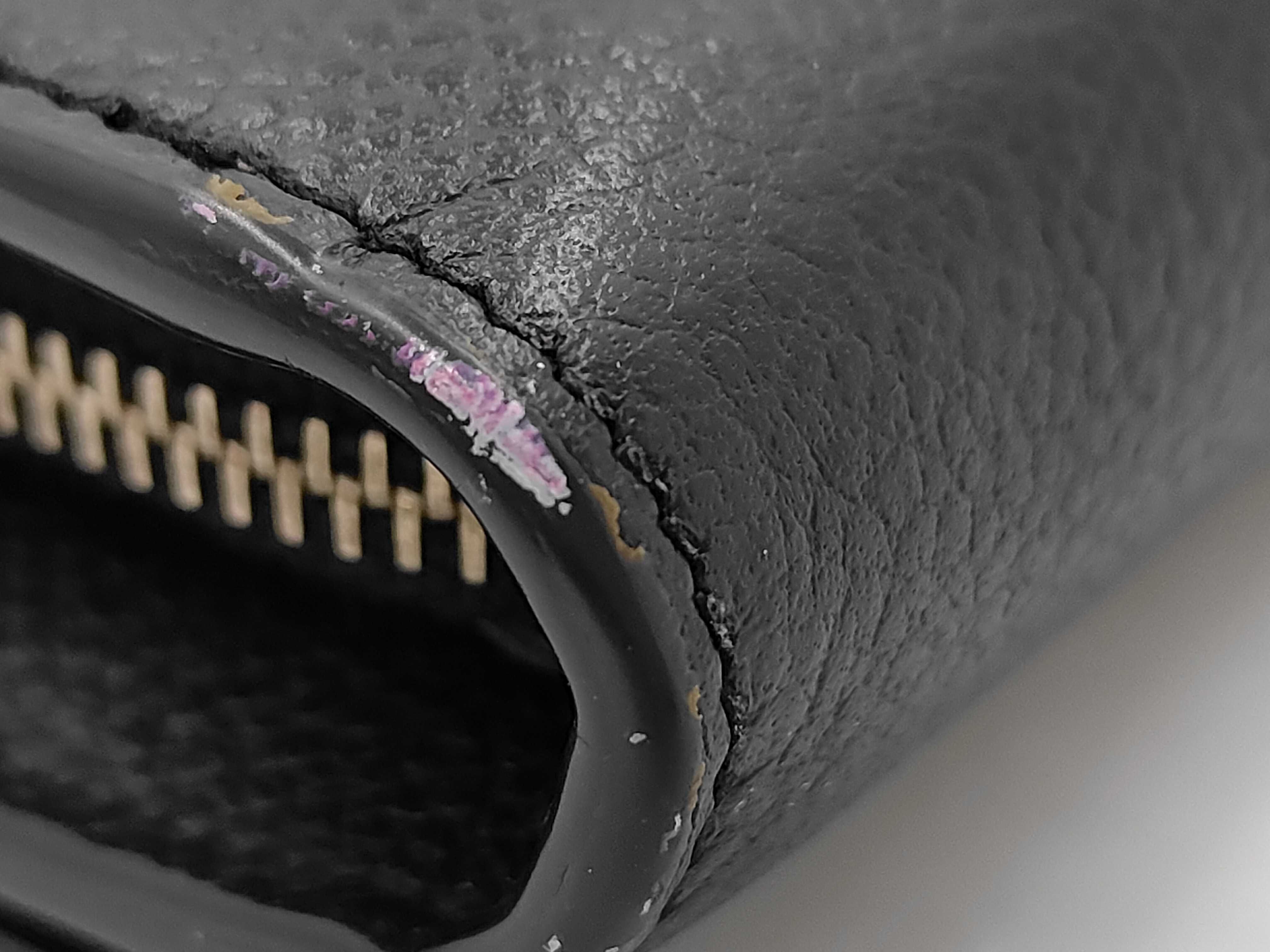 logo embossed YSL hardware long wallet — view 3