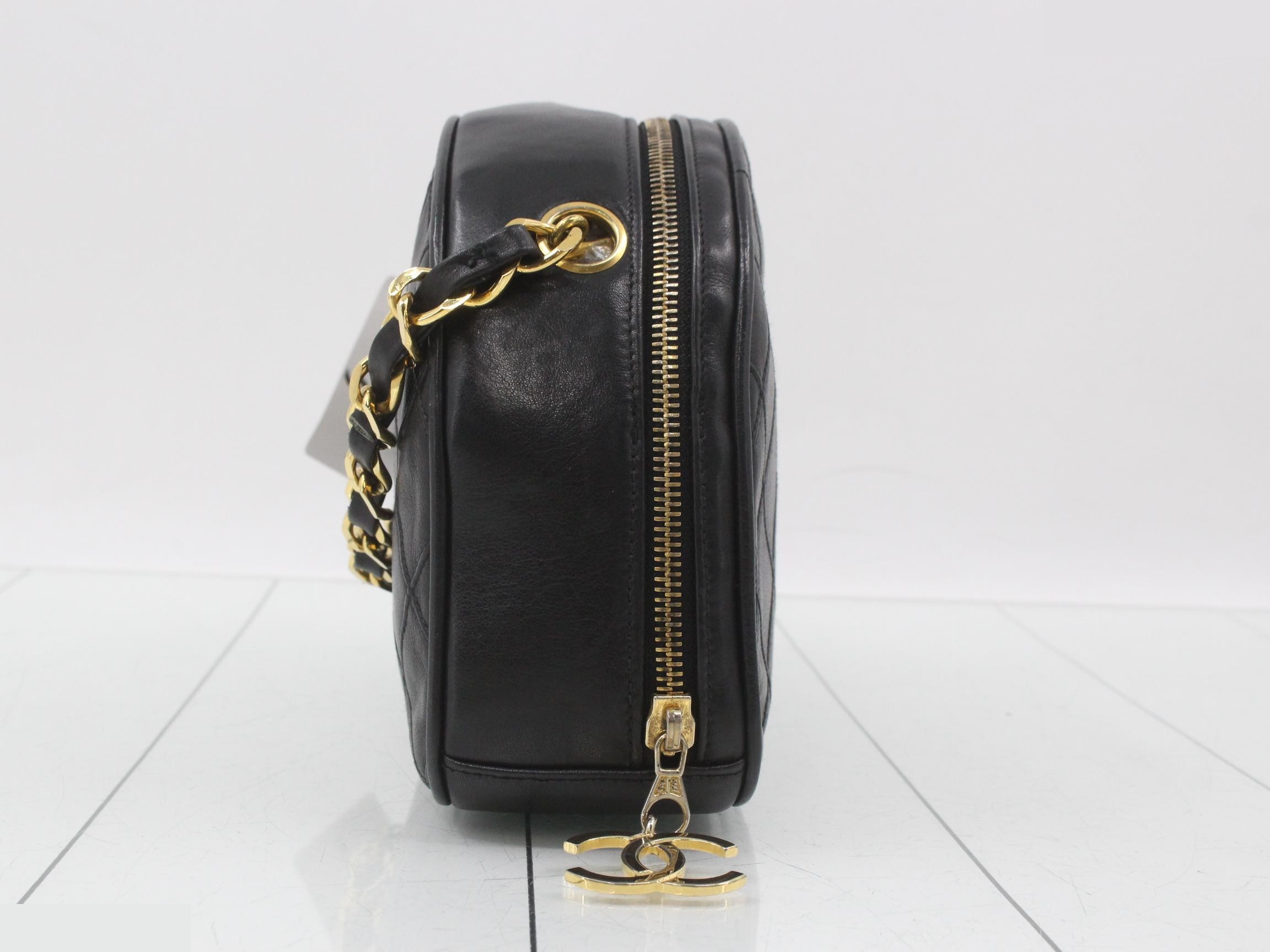 Bicolore Leather Chain Handbag — view 4