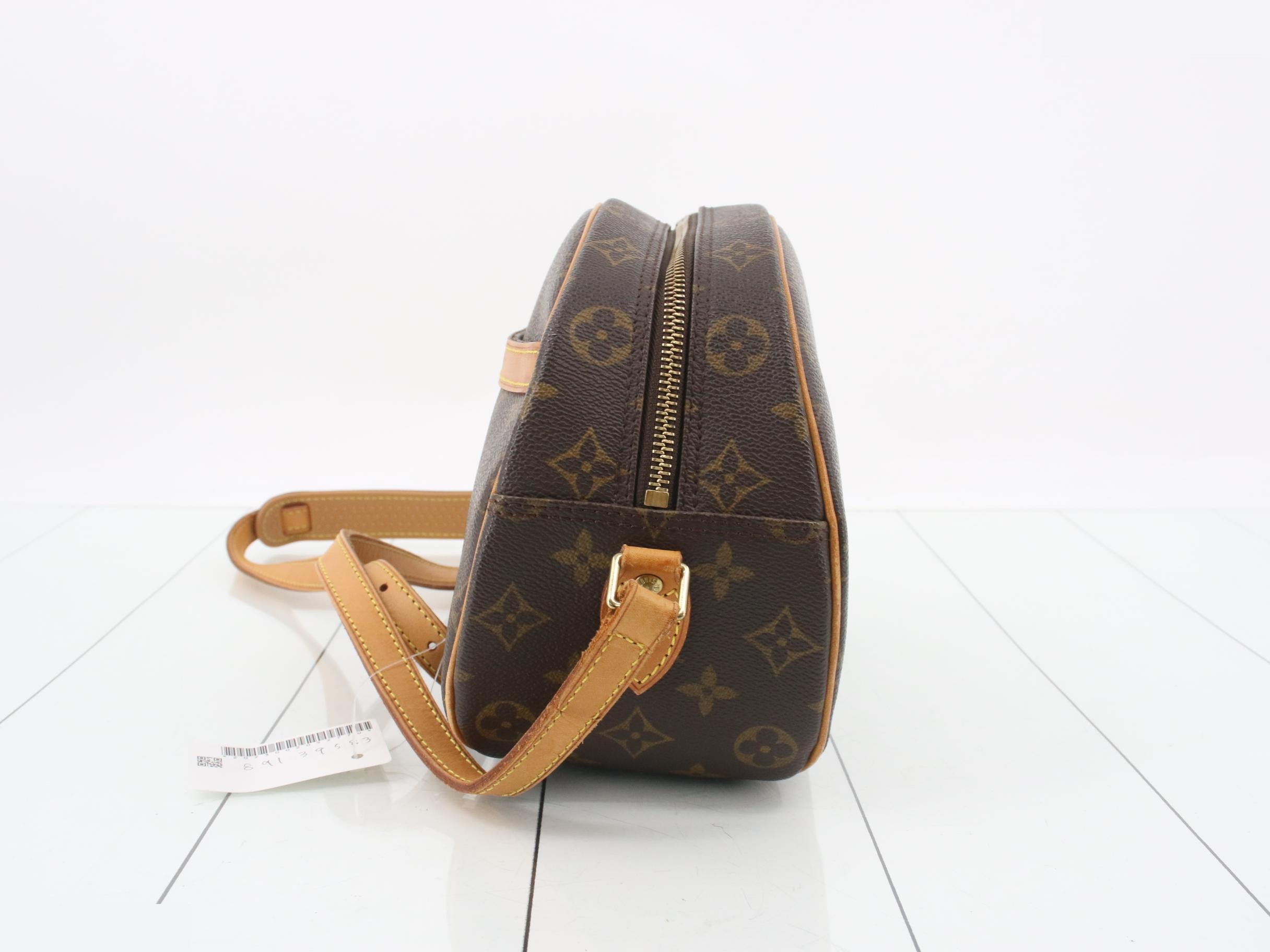 Shoulder Bag Blois Monogram m51221 Leather — view 3