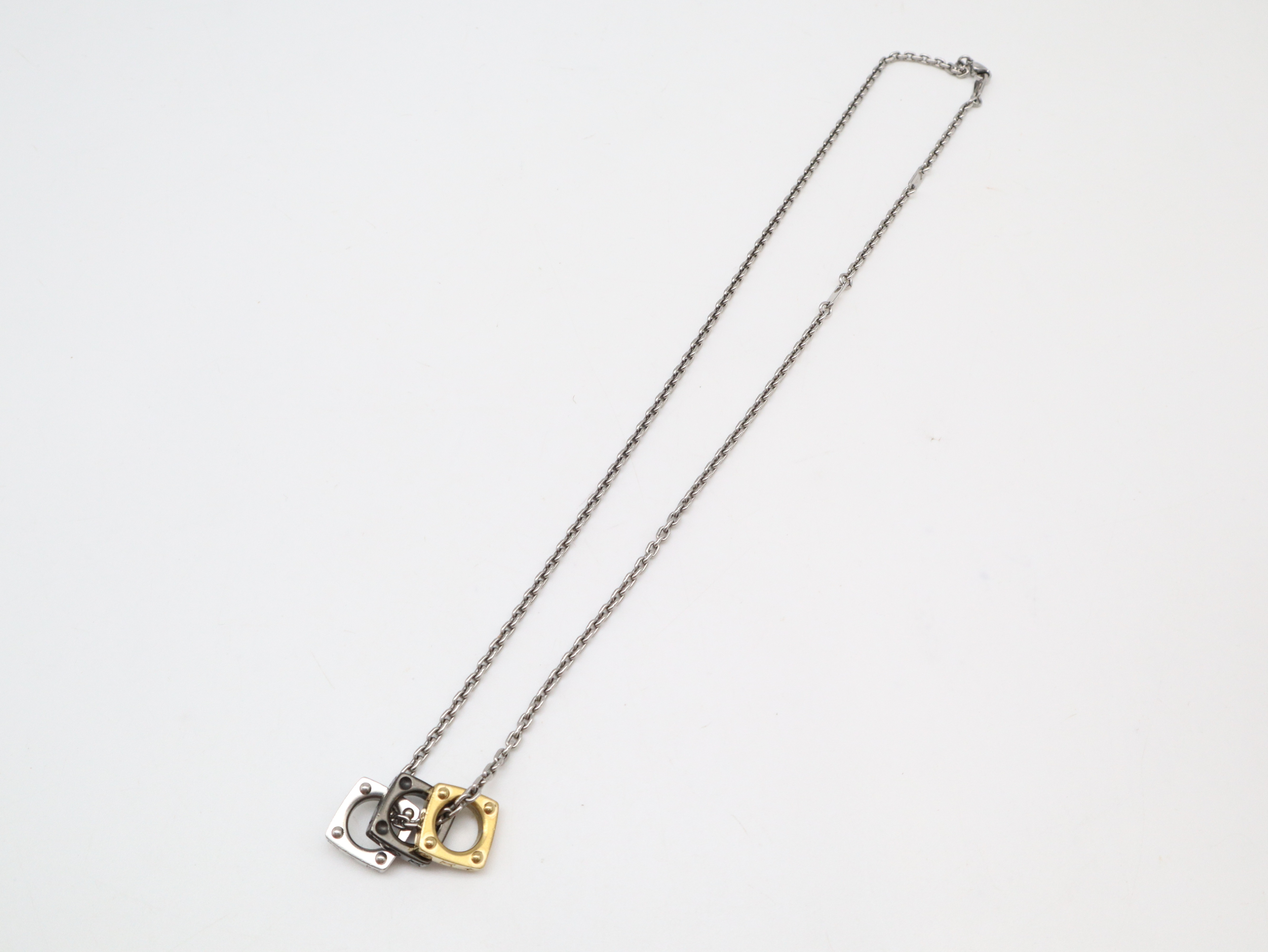 M00675 Monogram Bold Necklace — view 6