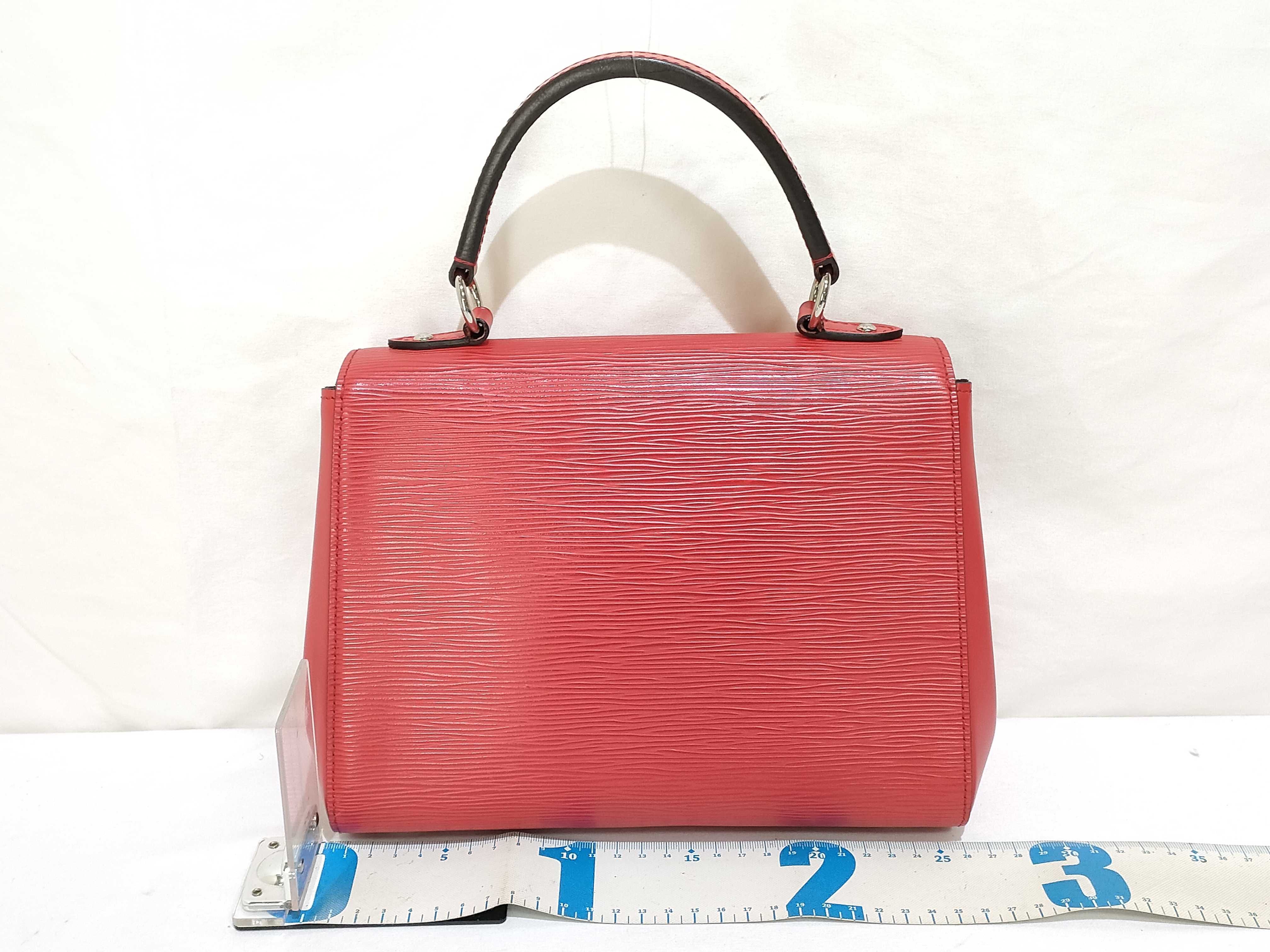 Epi LV Cluny BB Epi M41337 SR0138 Red Handbag — view 2