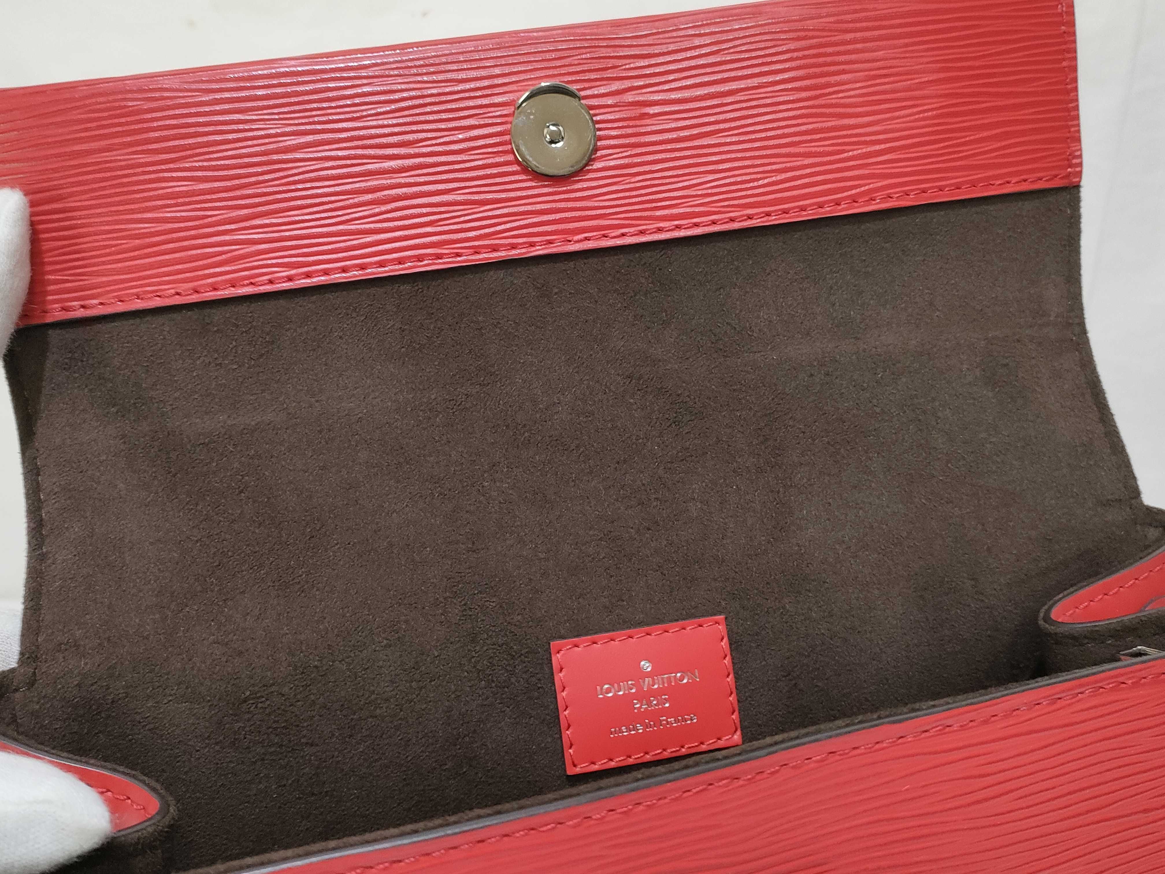 Epi LV Cluny BB Epi M41337 SR0138 Red Handbag — view 11