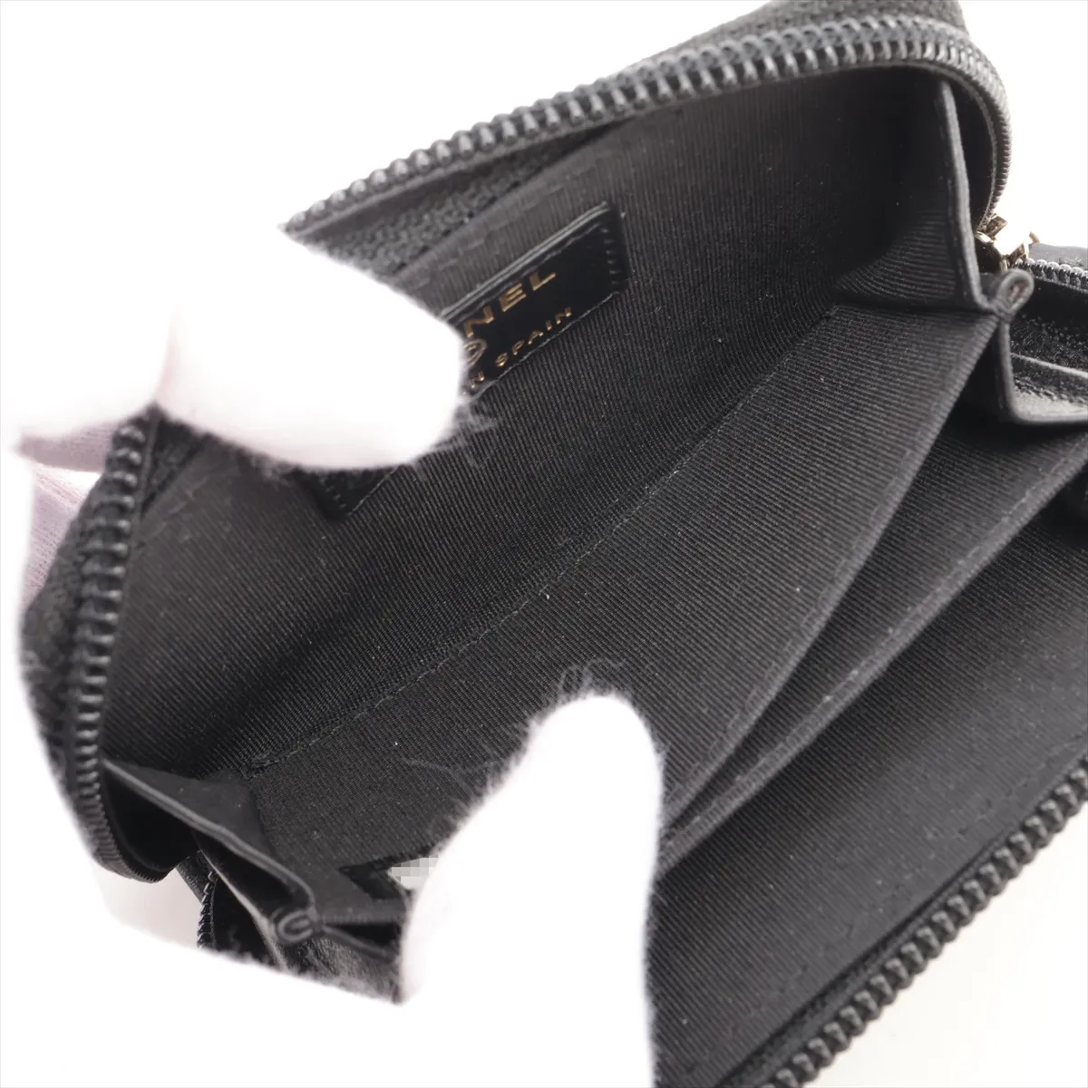 Boy Chanel Leather Coin Case, Black with Gold Hardware, 27371522 — view 4