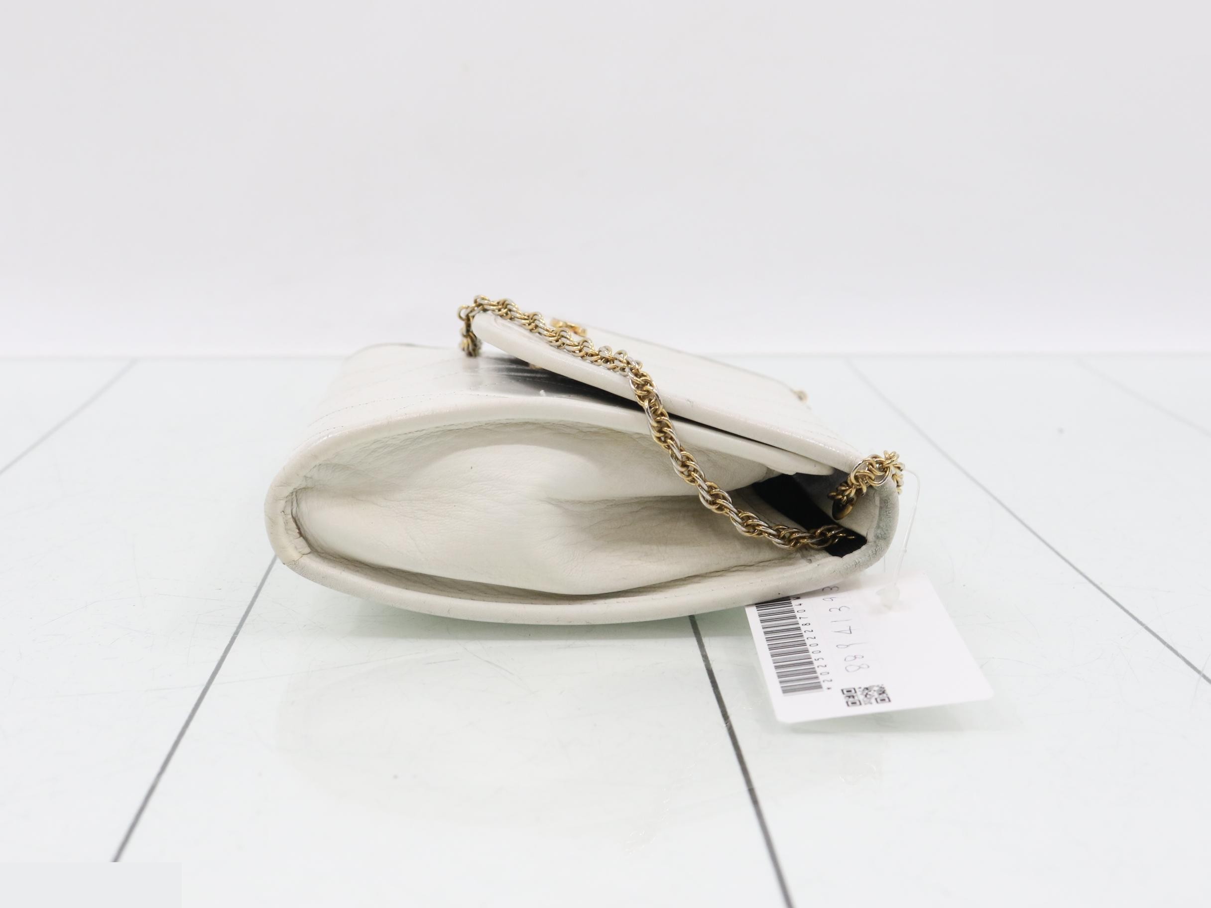 Matelassé White Shoulder Bag — view 3