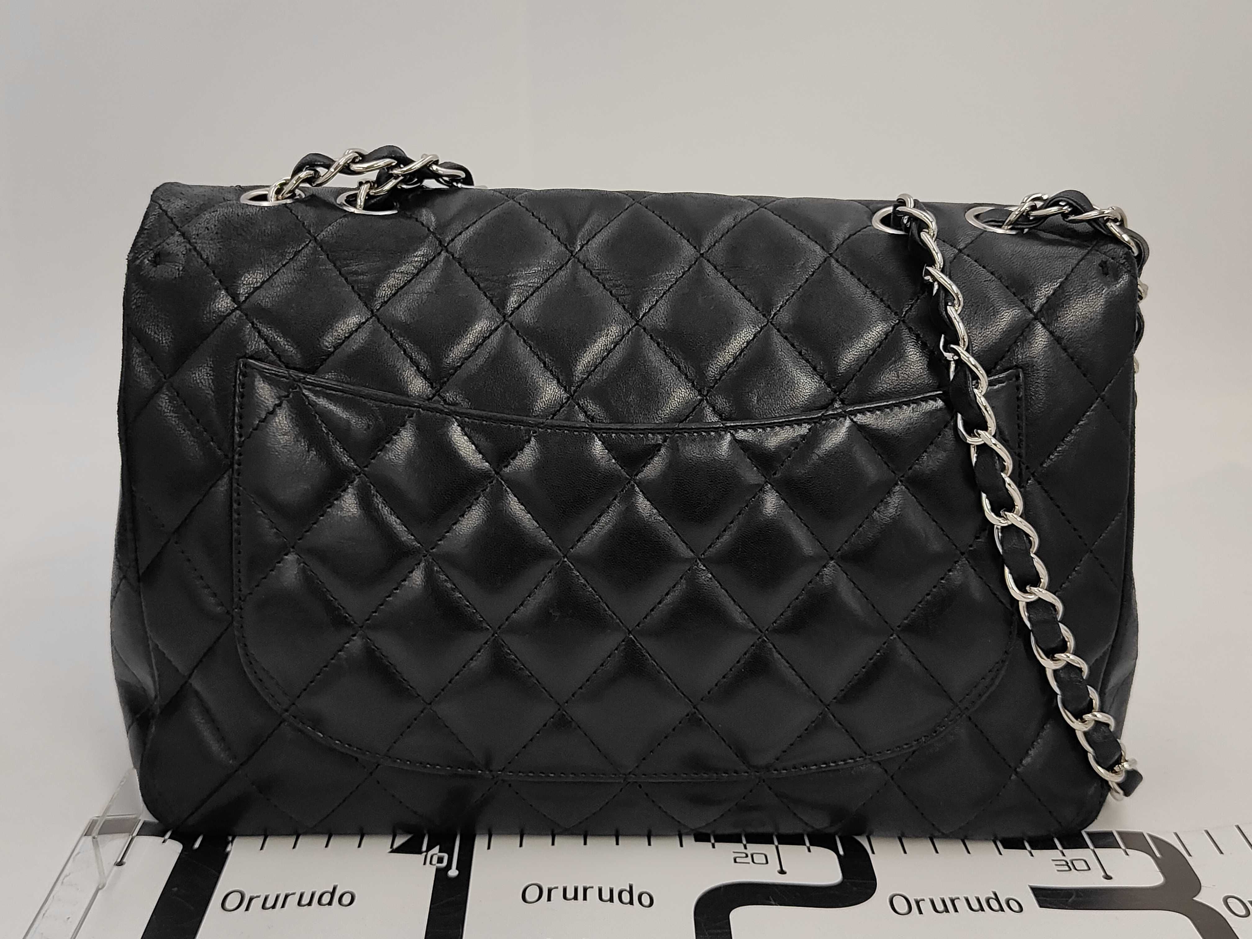 A28600 / Large Matelassé 30 / Chain Shoulder Bag / Silver Hardware / Serial Number 12-series Shoulder Bag — view 2