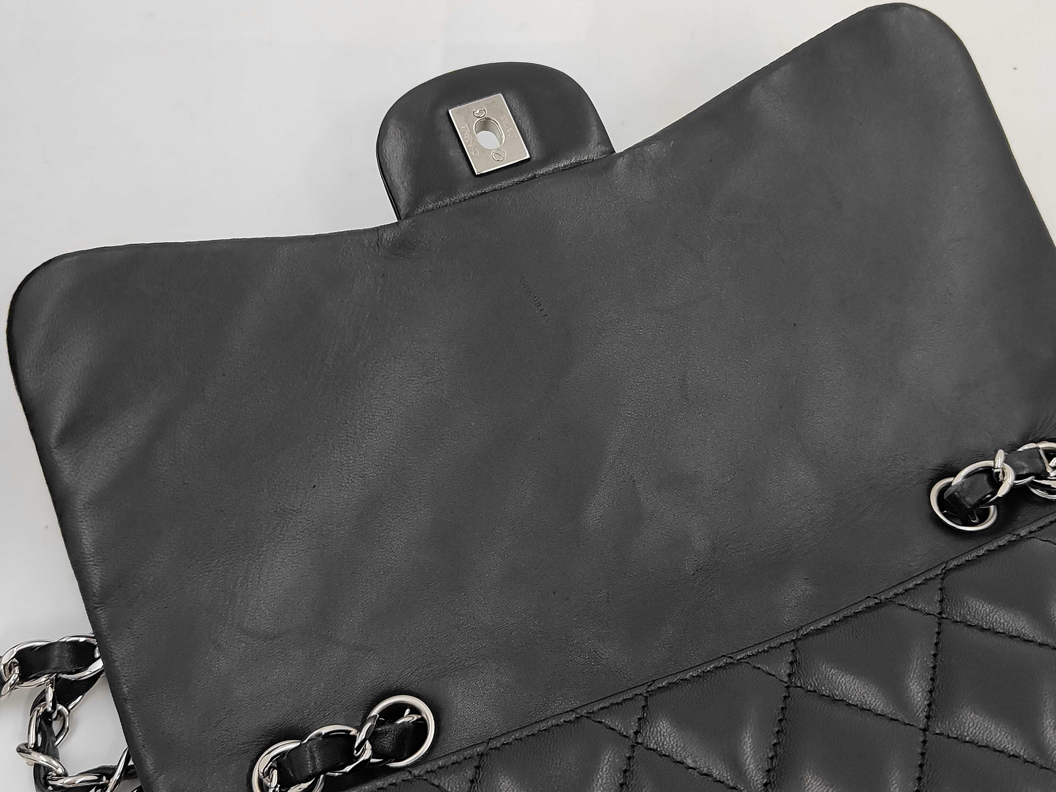 A28600 / Large Matelassé 30 / Chain Shoulder Bag / Silver Hardware / Serial Number 12-series Shoulder Bag — view 11