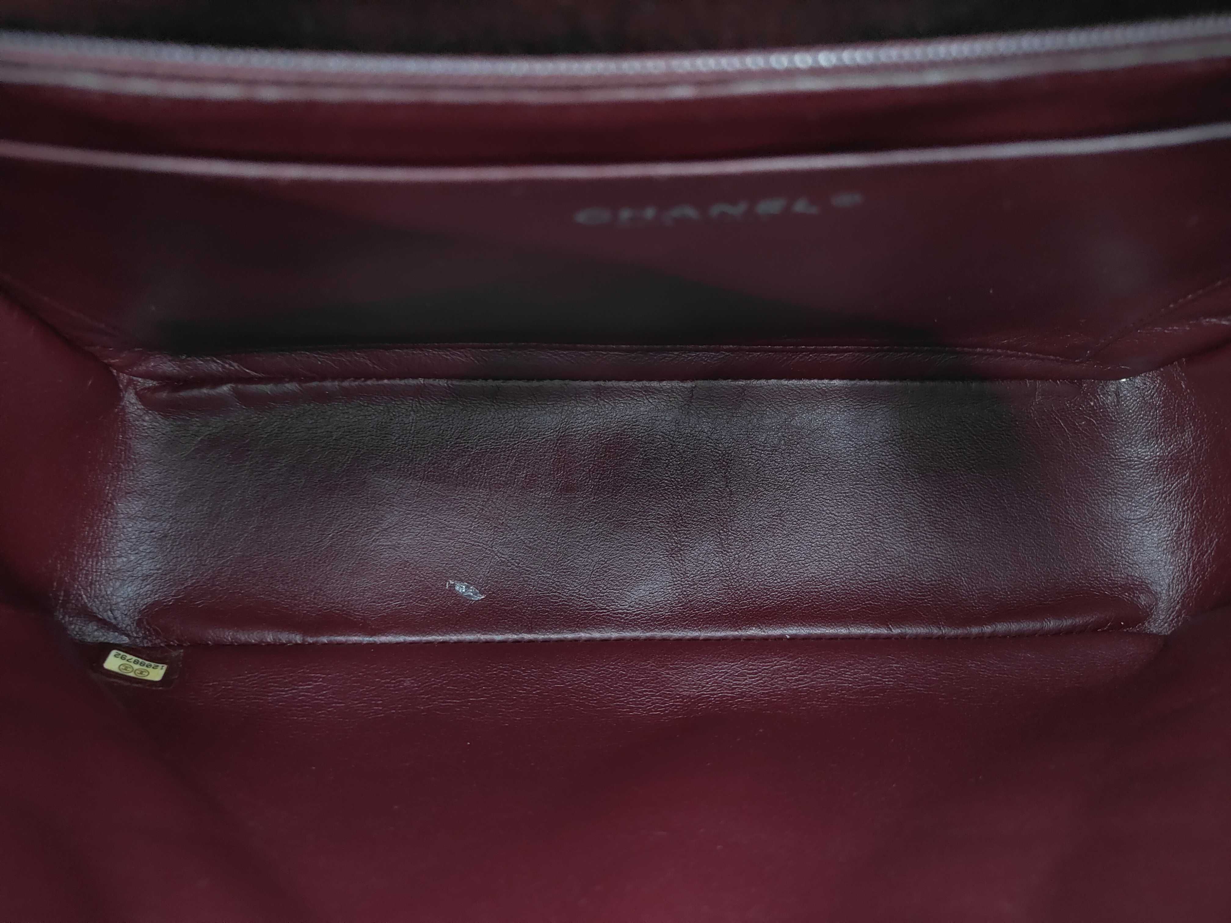 A28600 / Large Matelassé 30 / Chain Shoulder Bag / Silver Hardware / Serial Number 12-series Shoulder Bag — view 8