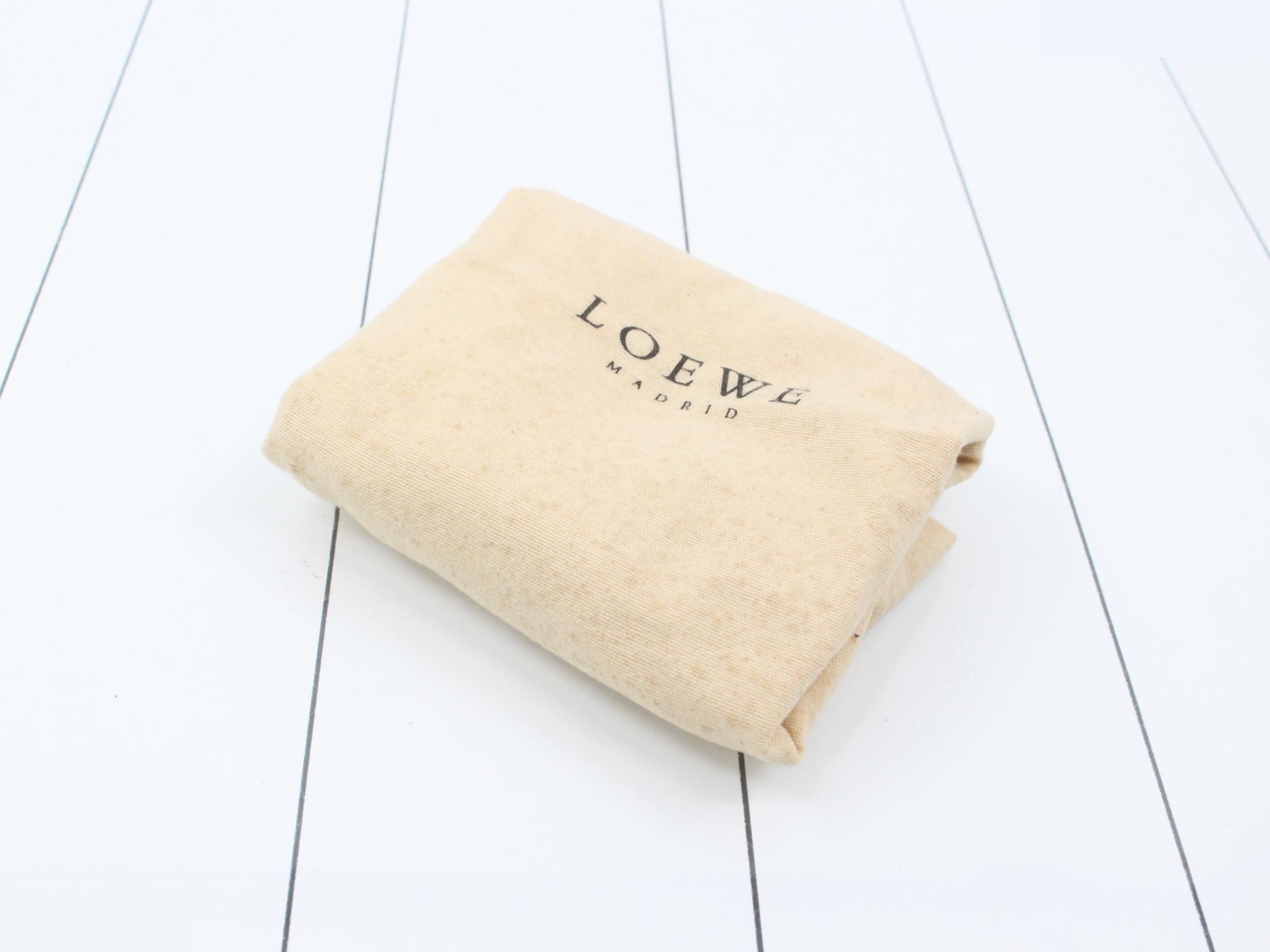 One-shoulder bag — view 7