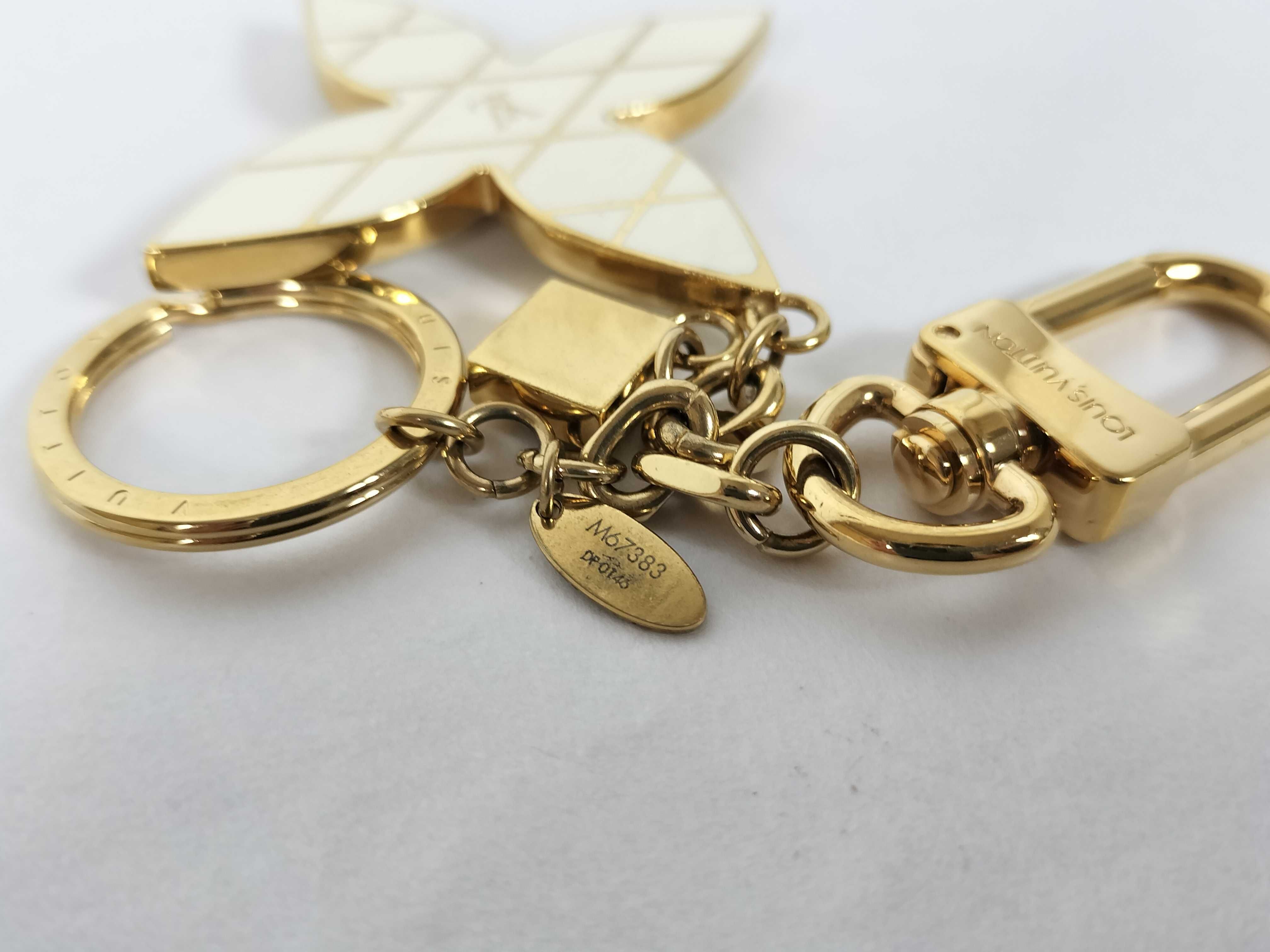 Maltage Flowers Key Case/Keychain — view 4