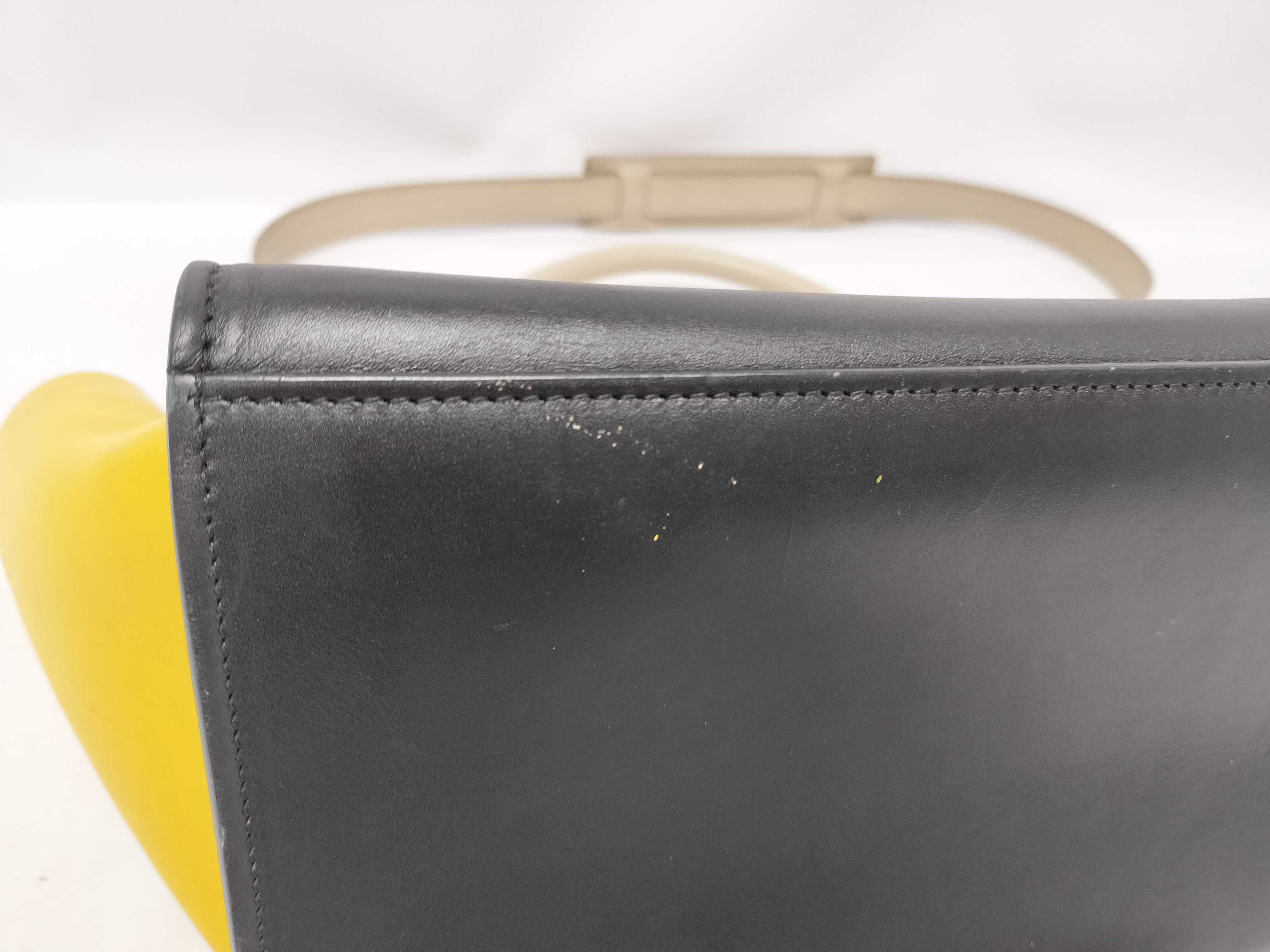 Swing Crossbody Bag, Two-Tone Handbag — view 8