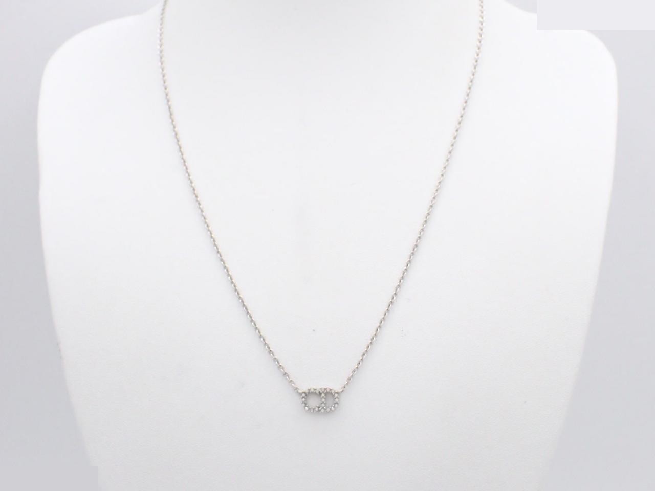 Other lines: Precious metals, necklaces, pendants, chain approximately 46cm. — view 3