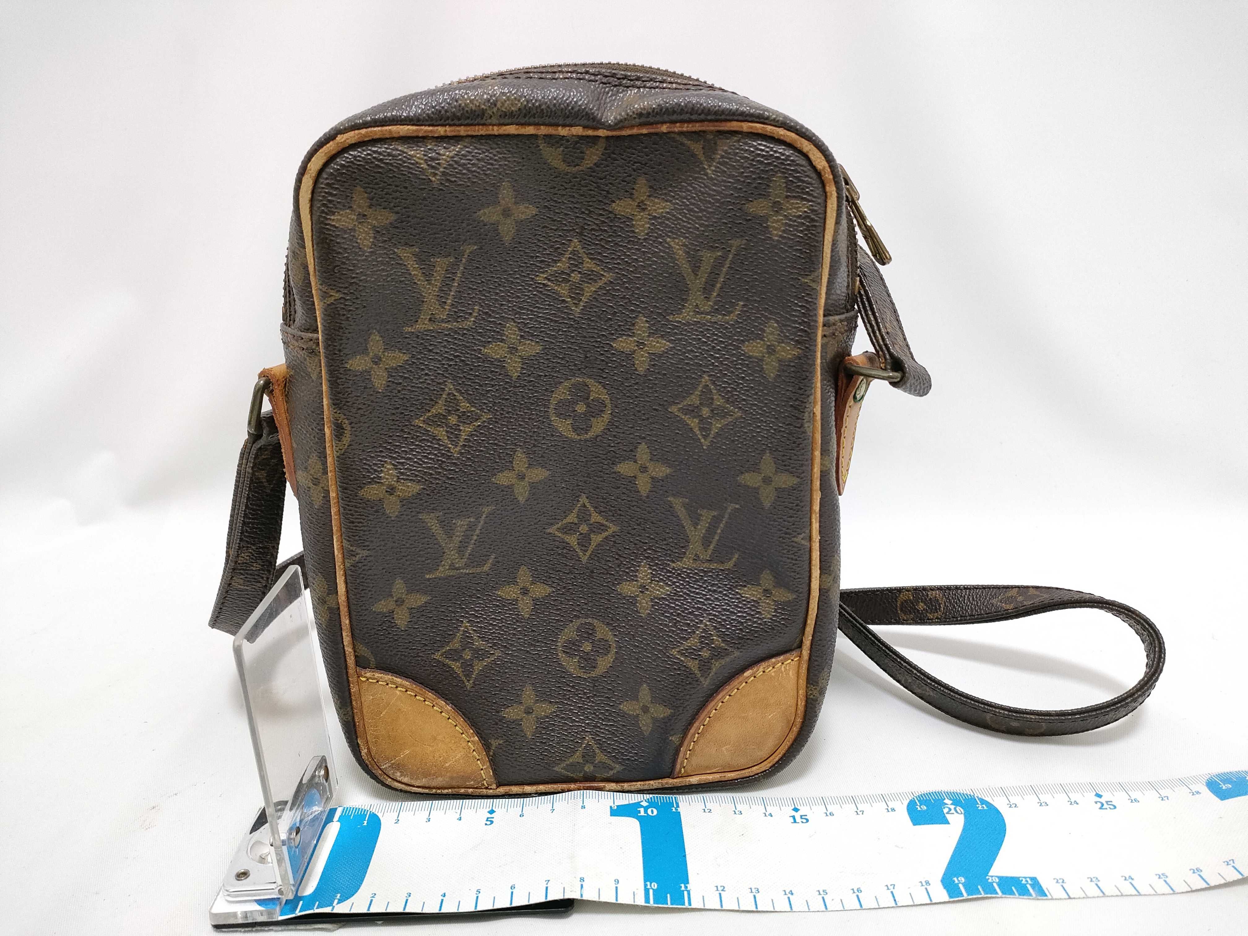 Monogram LV Monogram Amazon M45236 Shoulder Bag — view 2