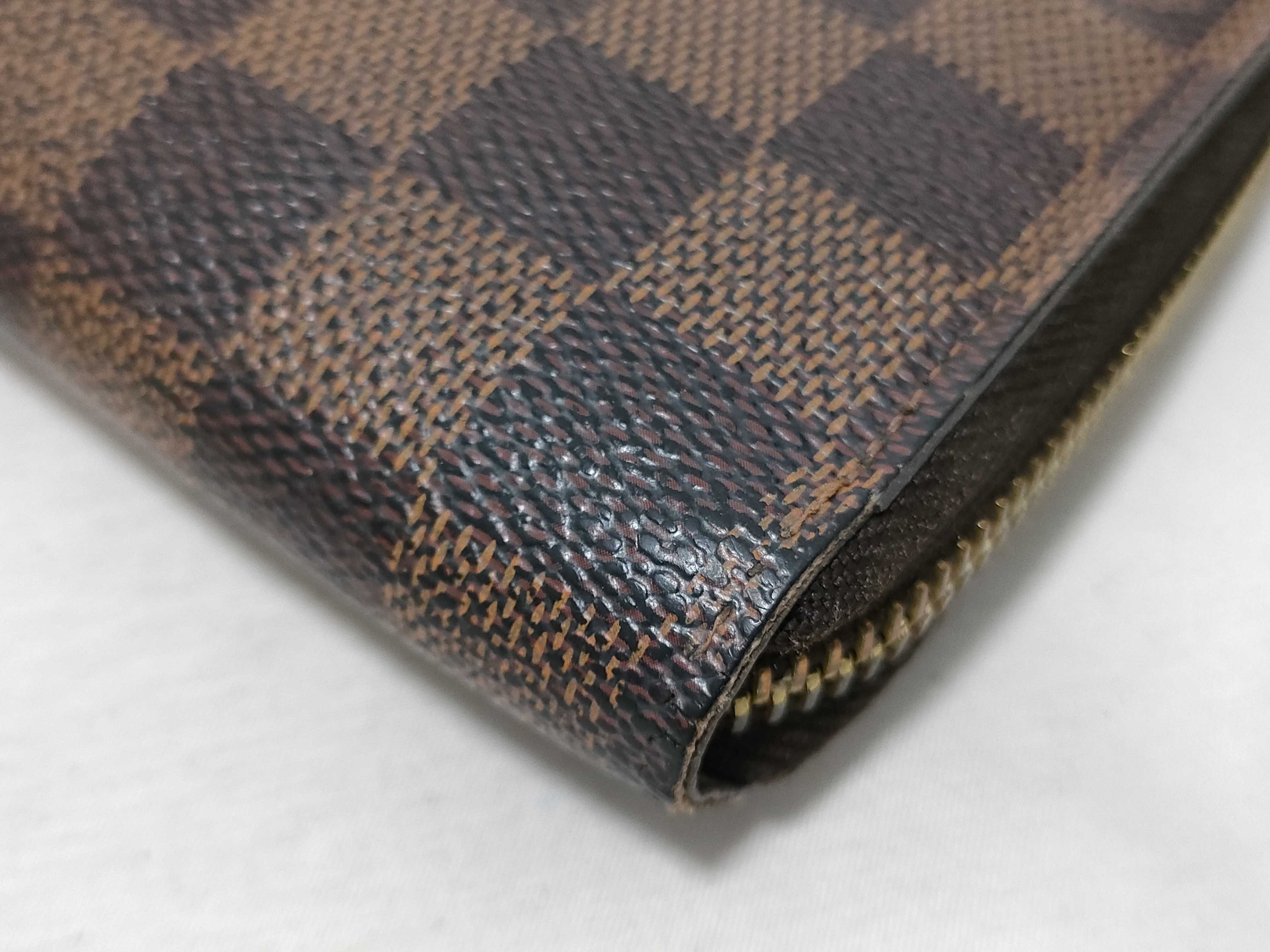 Damier Zippy Wallet — view 4
