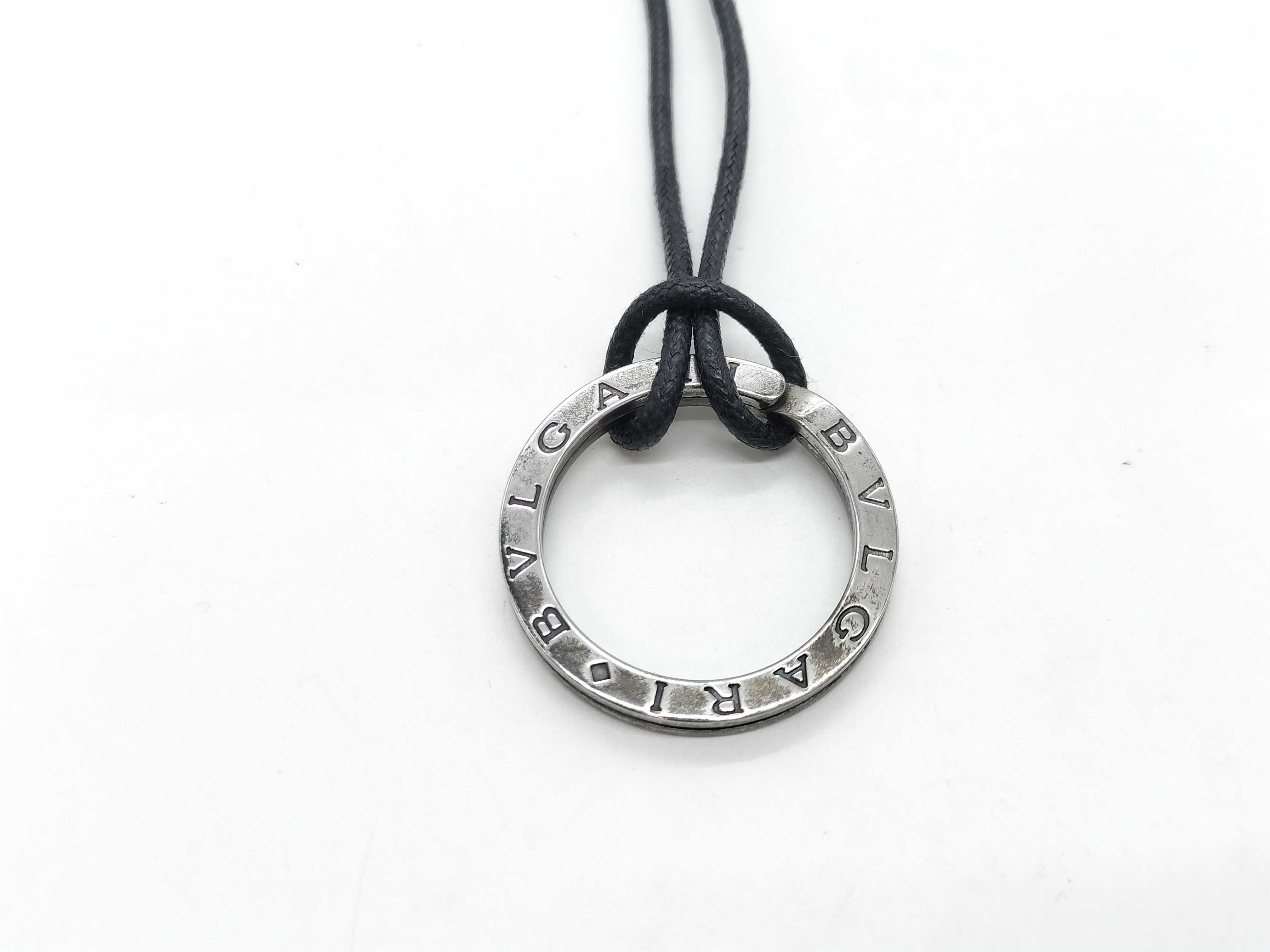 necklace — view 2