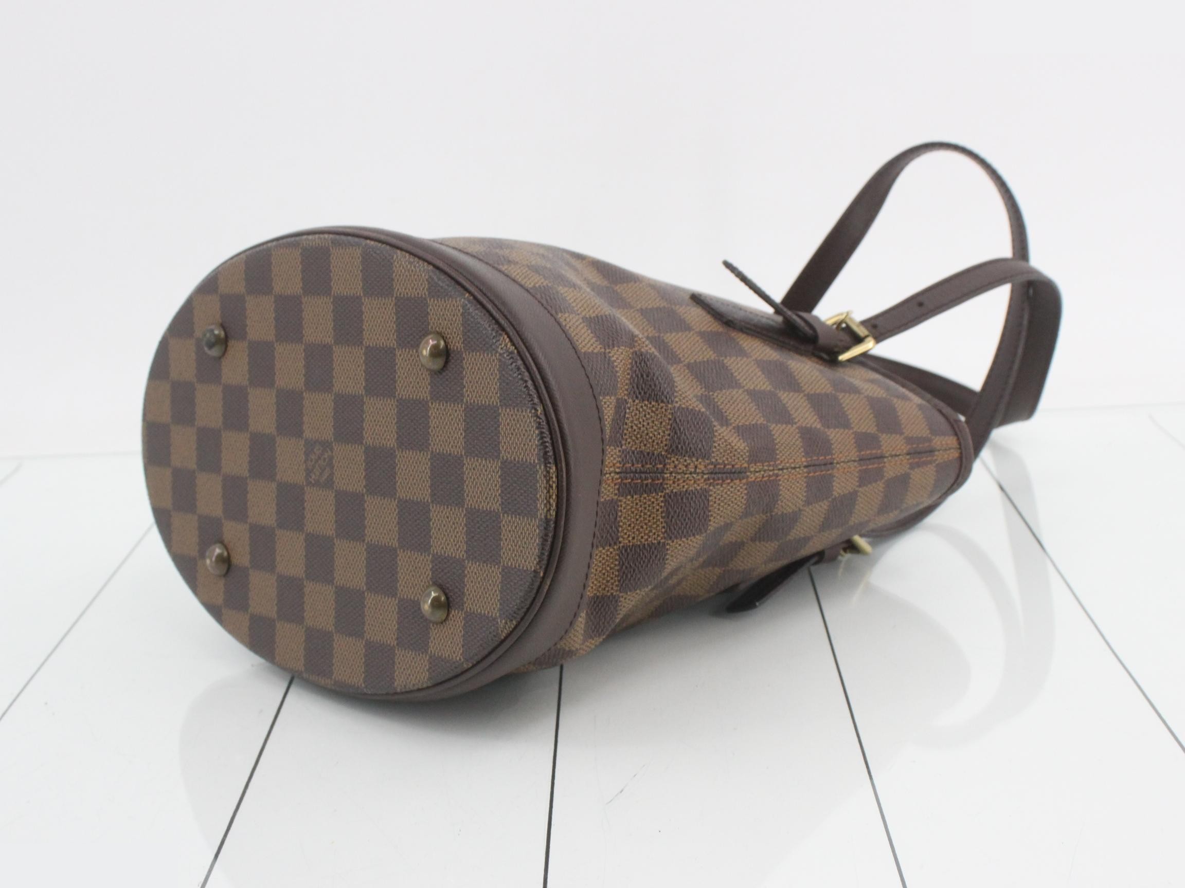 Mare with pouch — view 6