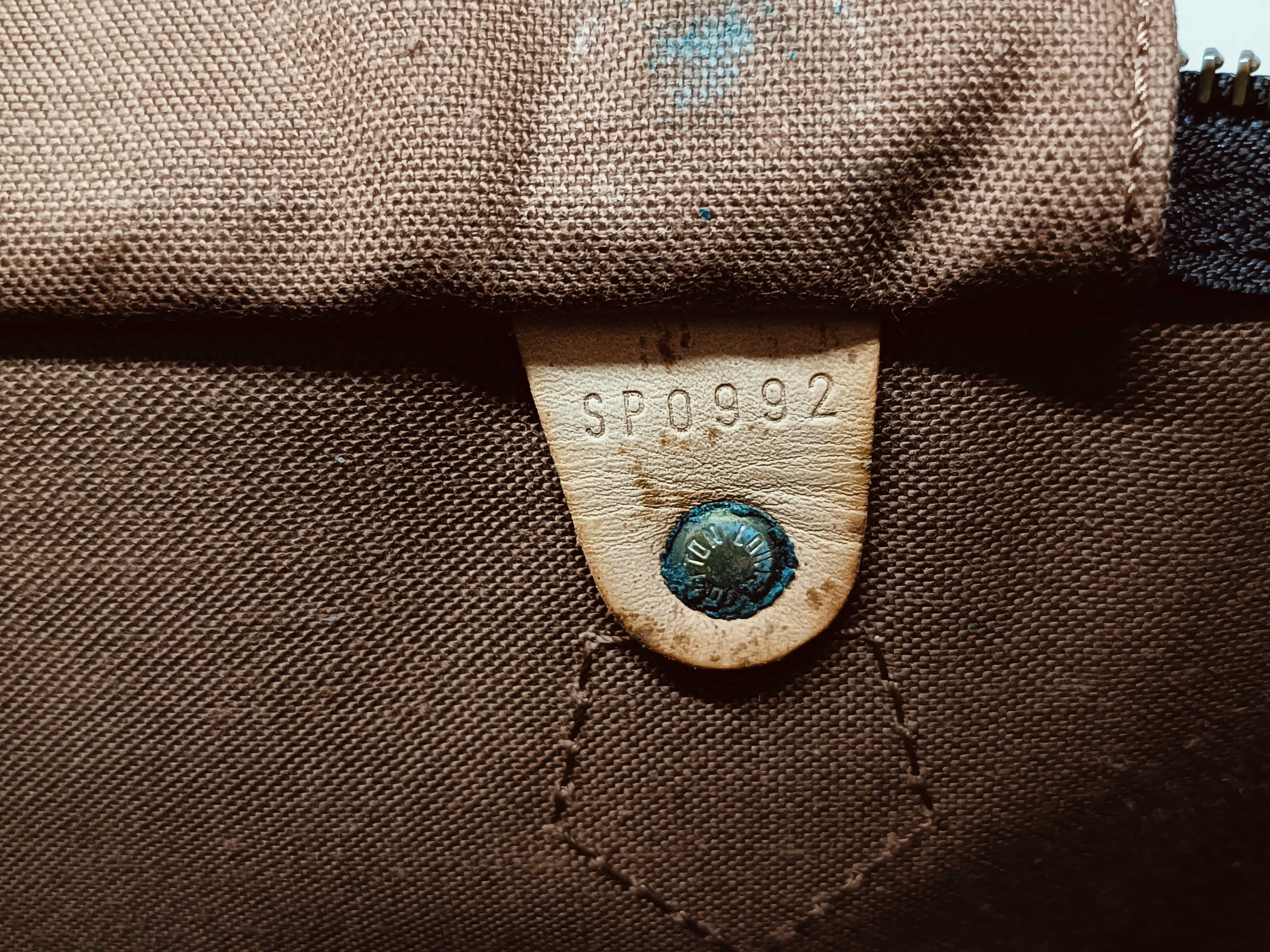 Monogram M41106 Speedy 40 Boston bag with broken zipper. — view 14