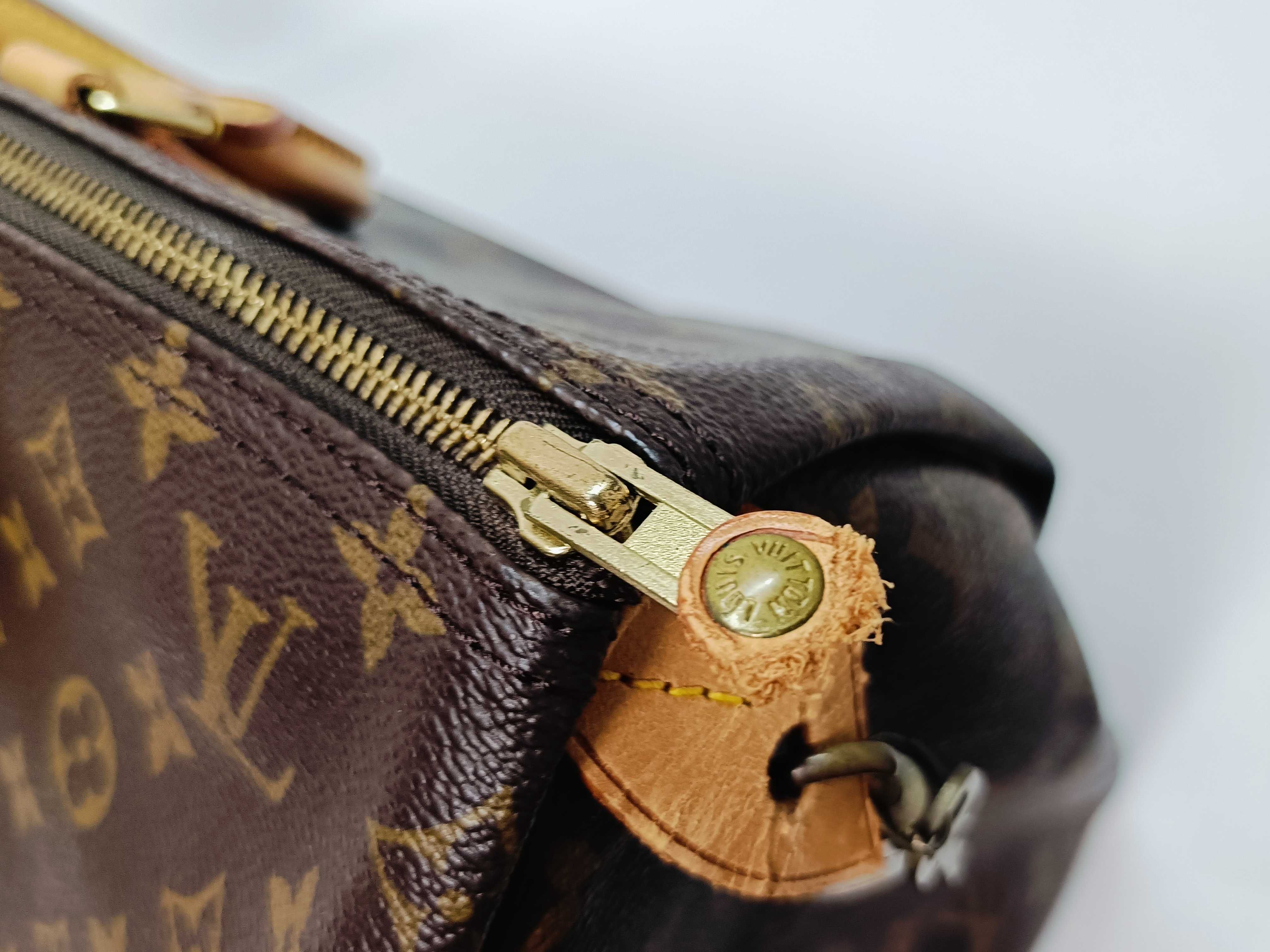 Monogram M41106 Speedy 40 Boston bag with broken zipper. — view 8