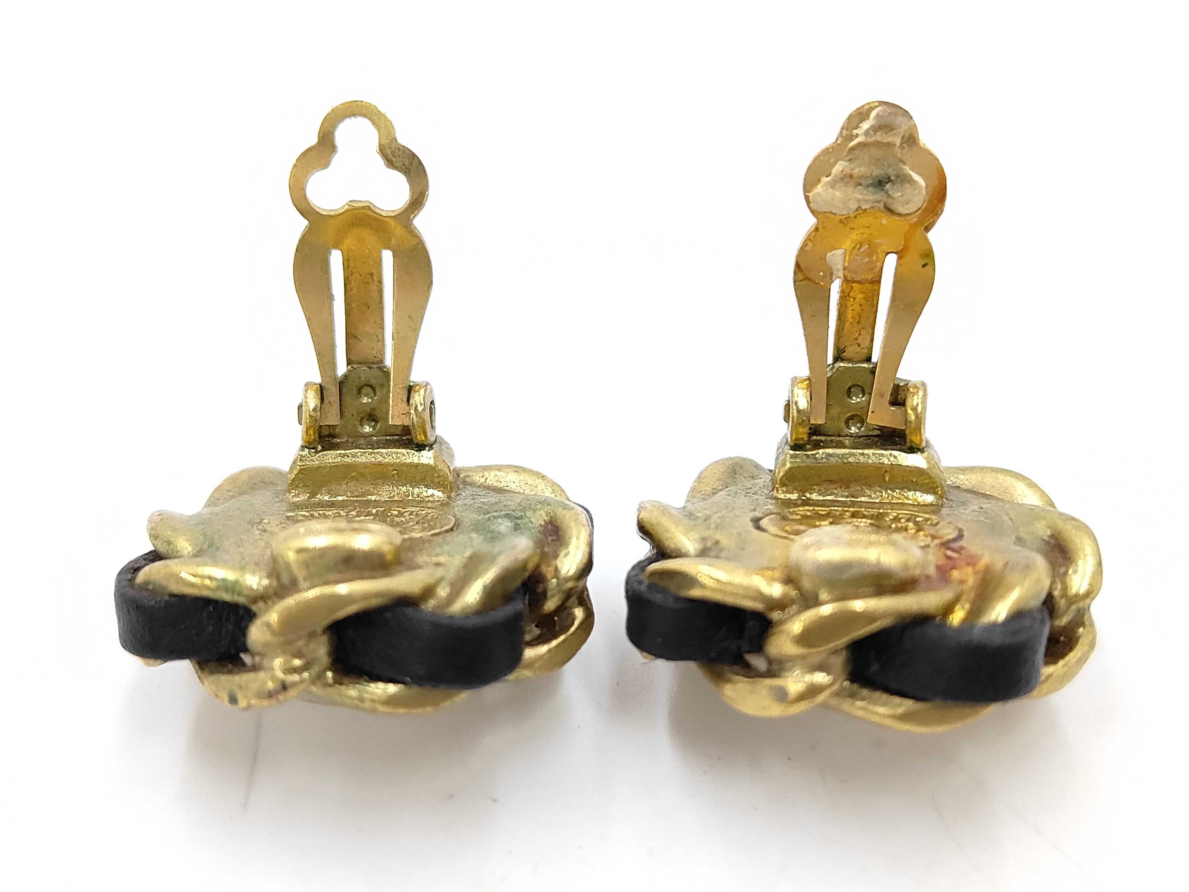 earrings — view 4