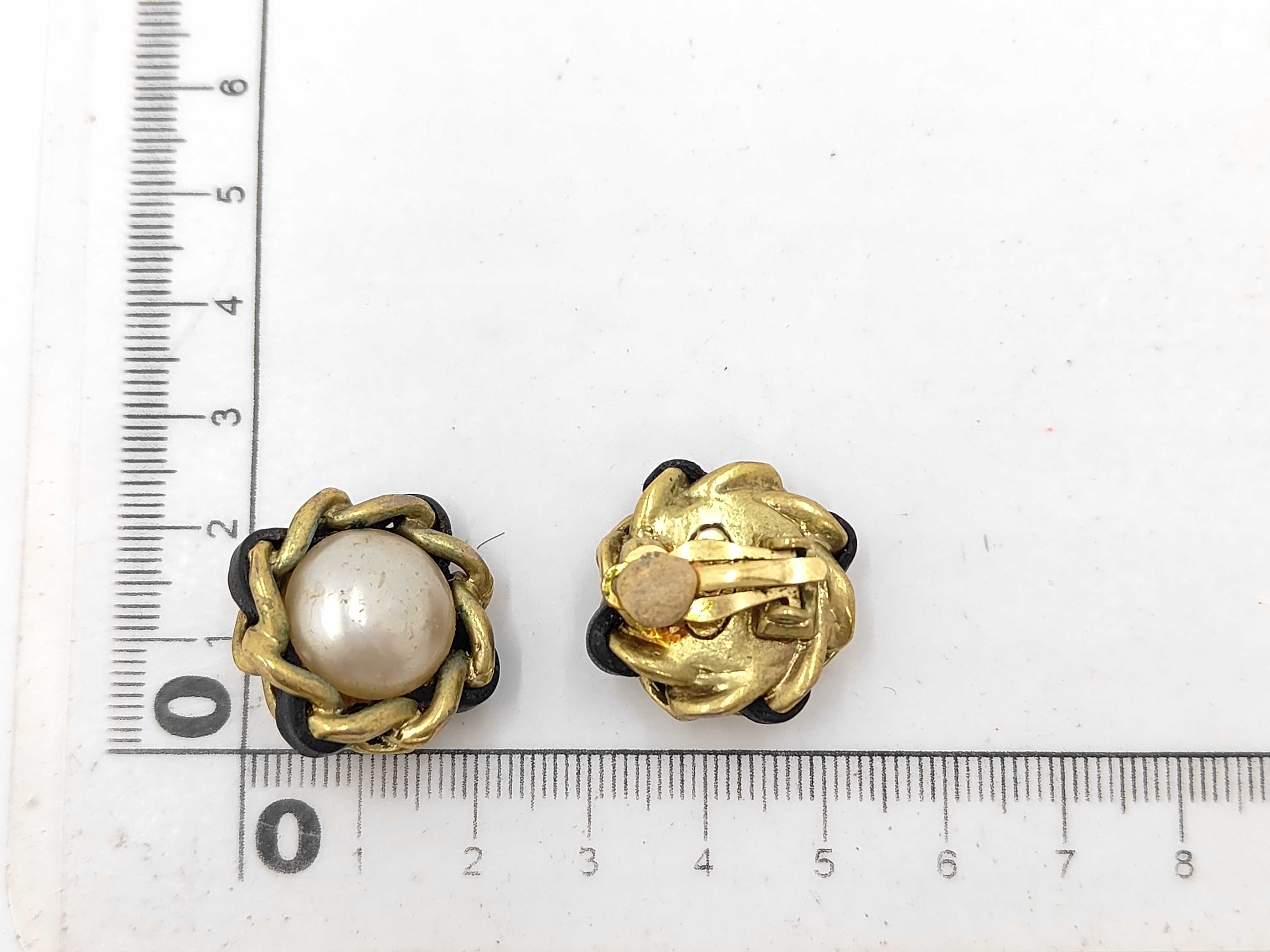 earrings — view 6
