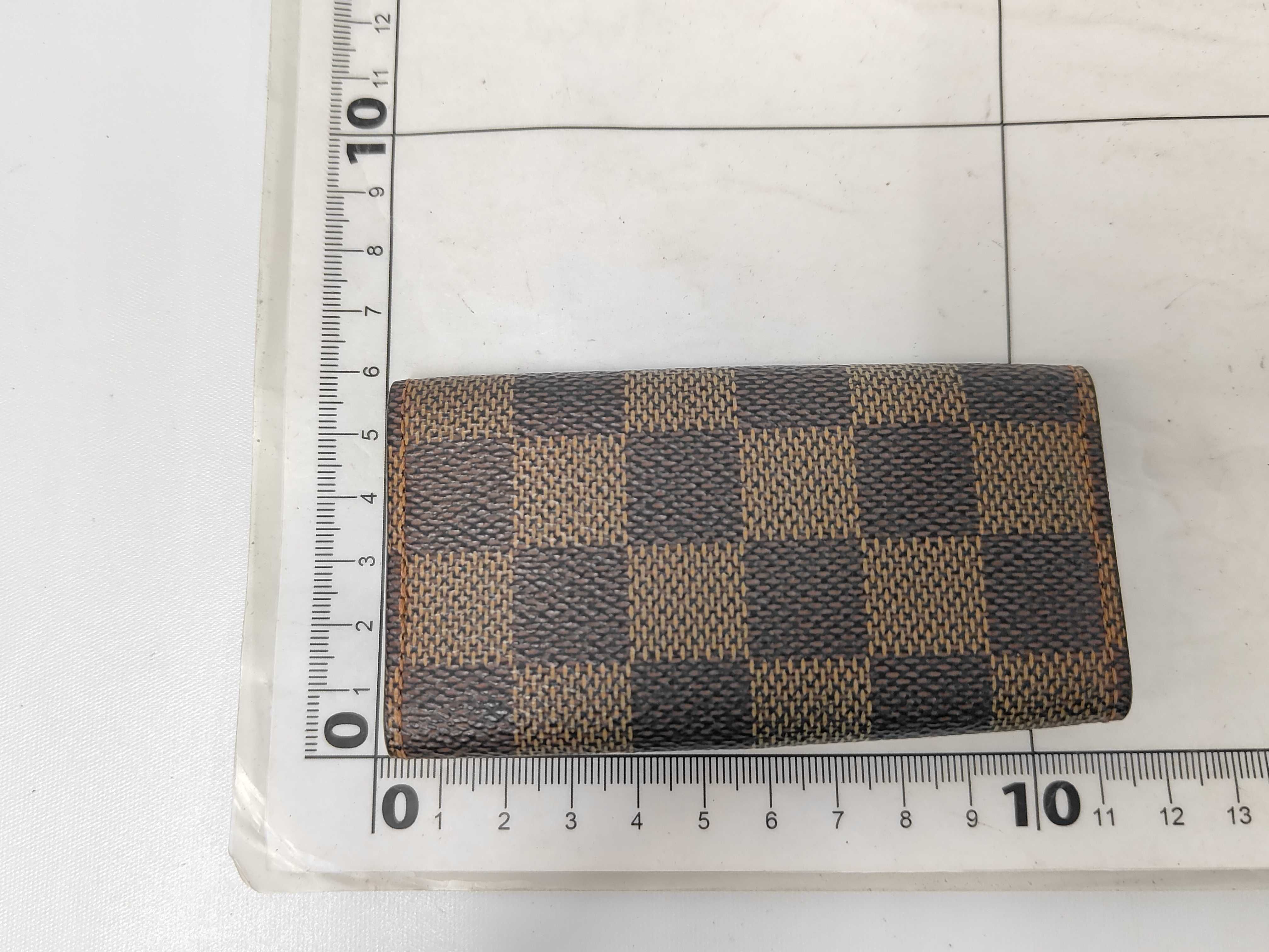 Damier Key Case — view 2