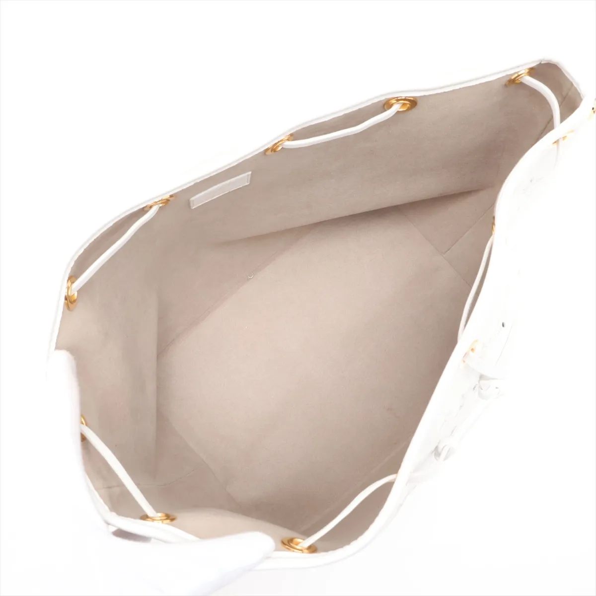 LV Broderie Anglaise Noe PM M20740, serial number unknown, white, with a different model strap. — view 6