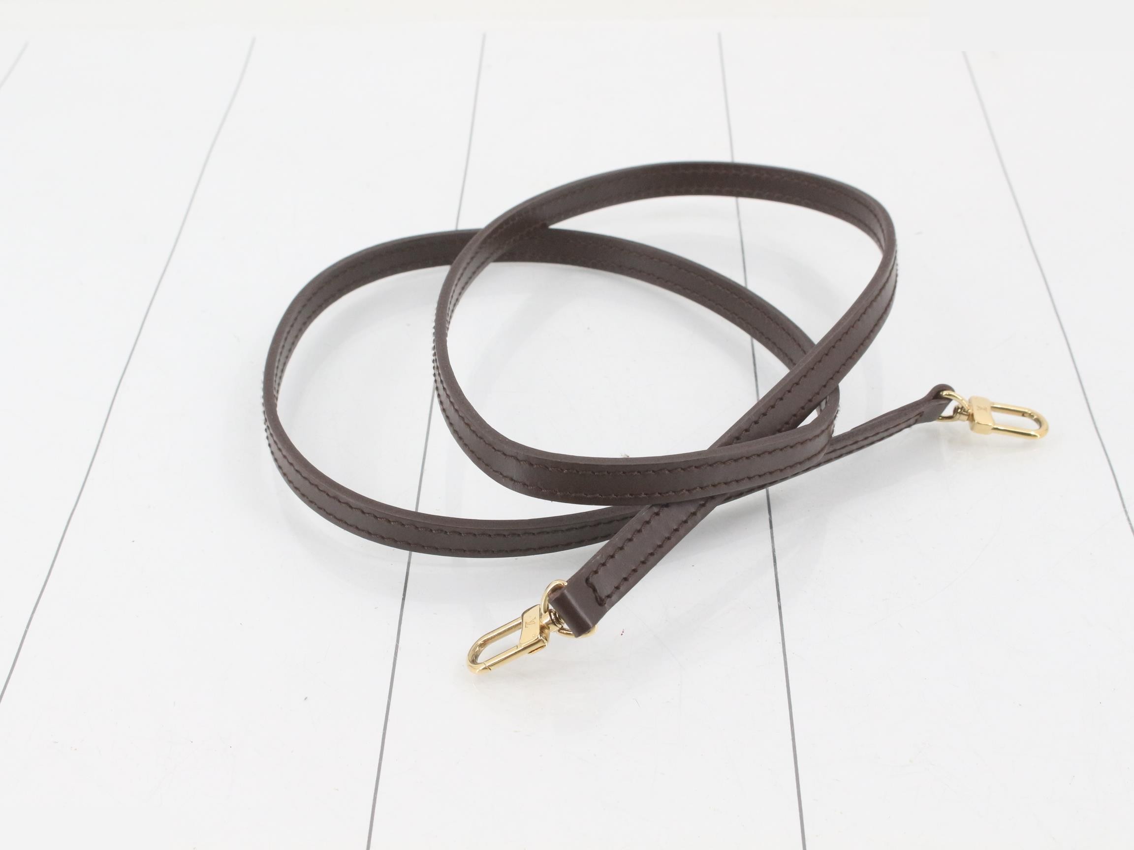 Sophie with shoulder strap — view 7