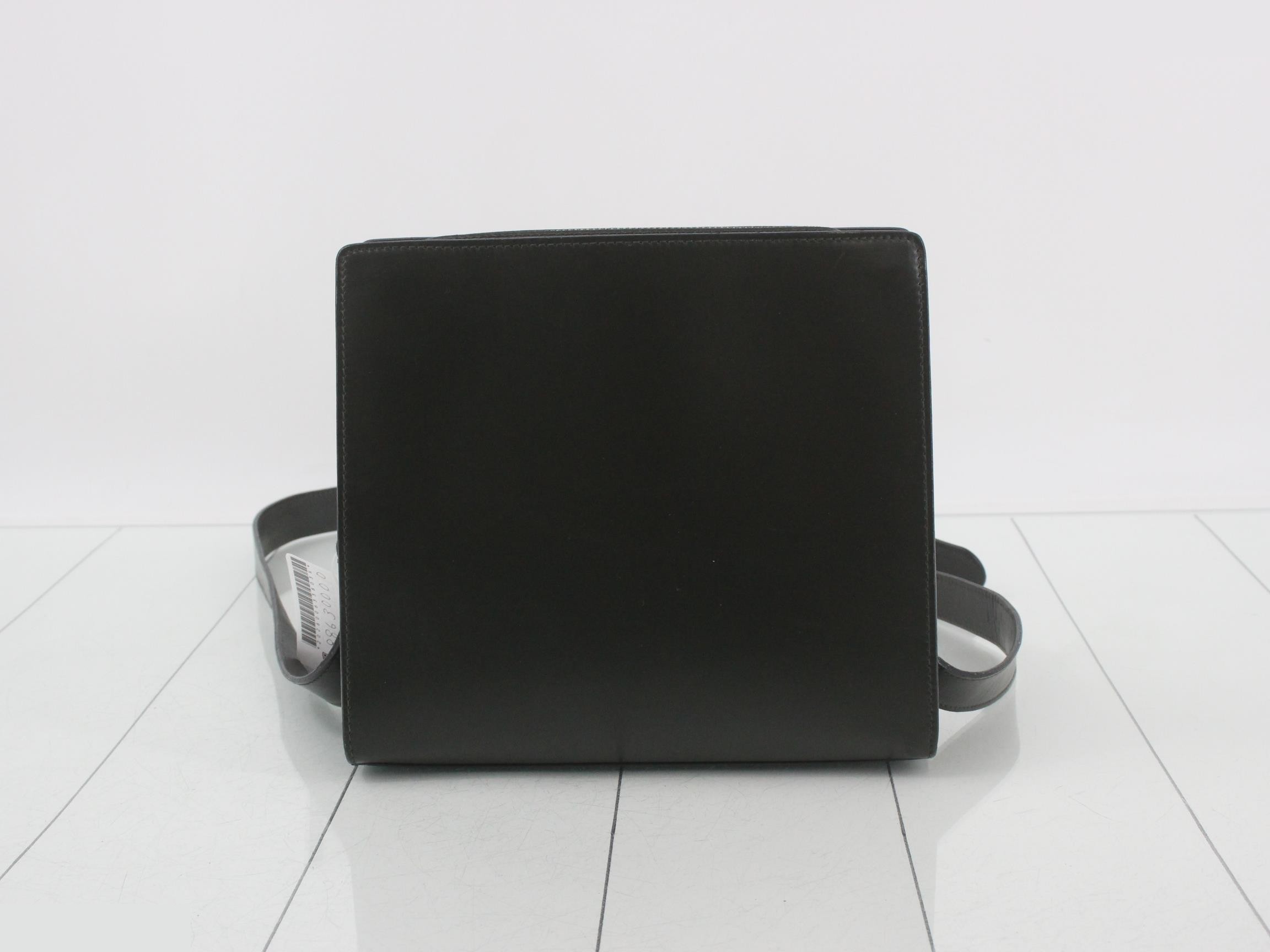 Circle Logo Leather Shoulder Bag — view 2