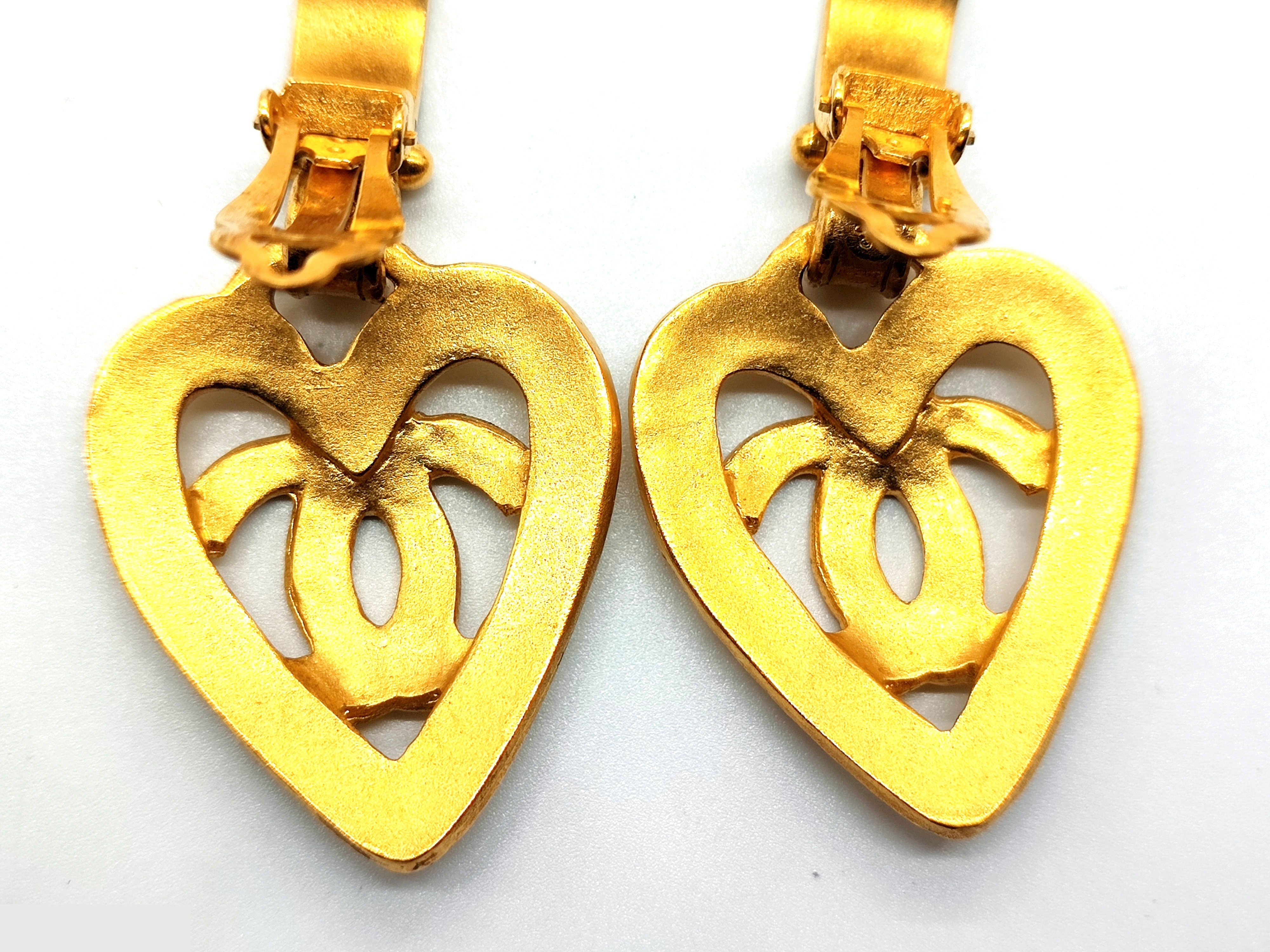 Coco Mark Heart Swing Earrings 95P — view 6
