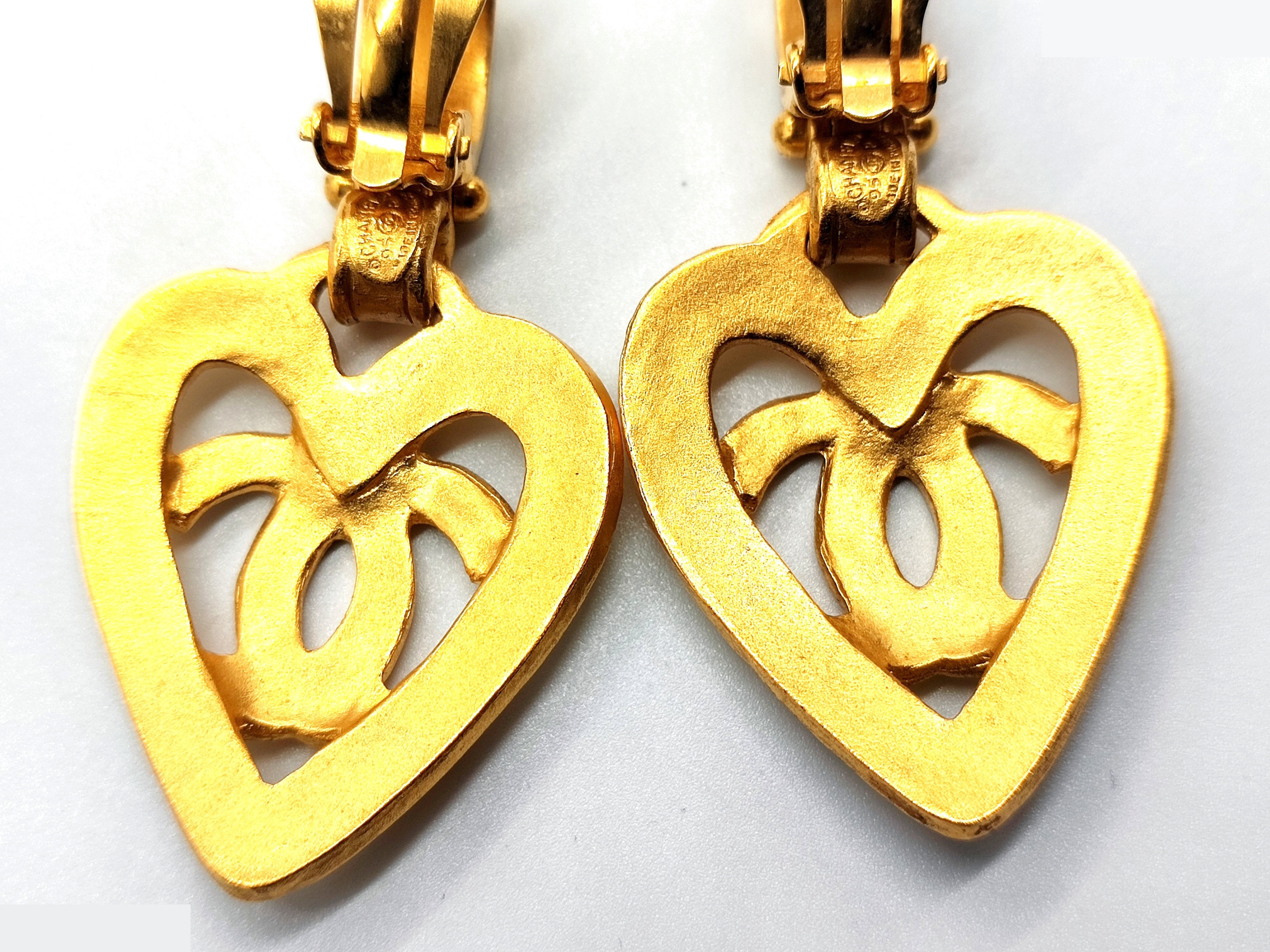 Coco Mark Heart Swing Earrings 95P — view 9