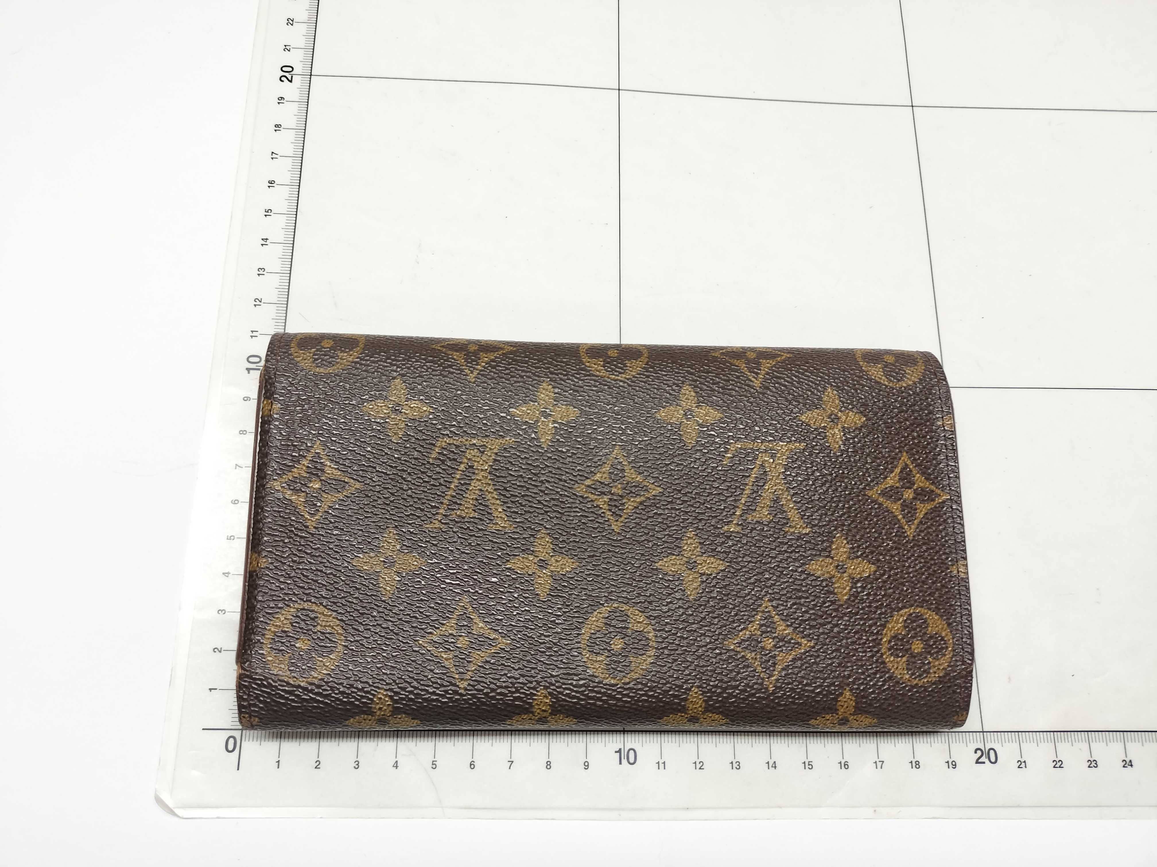 Monogram Portefeuille Sarah Wallet — view 2