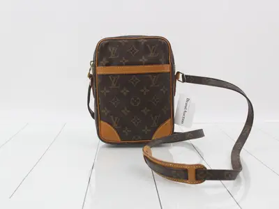 Monogram Danube AR1000