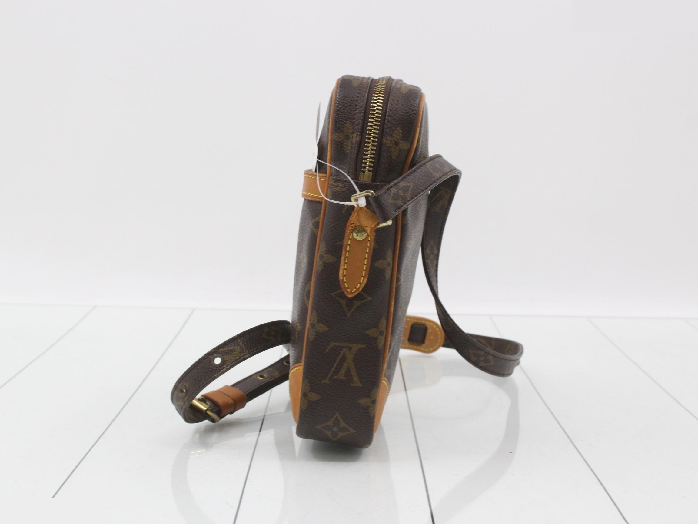 Monogram Danube AR1000 — view 3