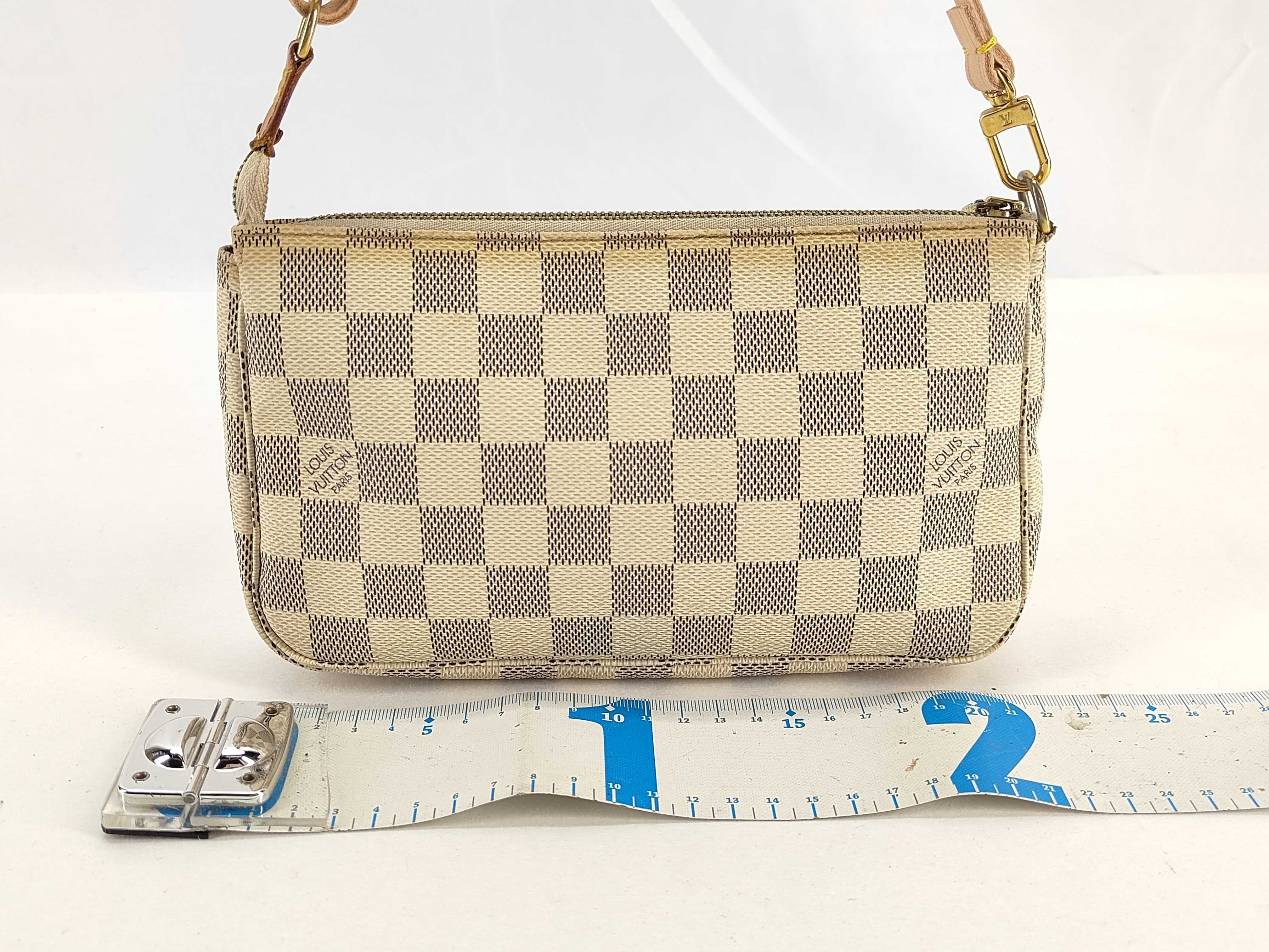 Damier Azur Louis Vuitton Damier Azur Accessoires Accessory Pouch — view 2
