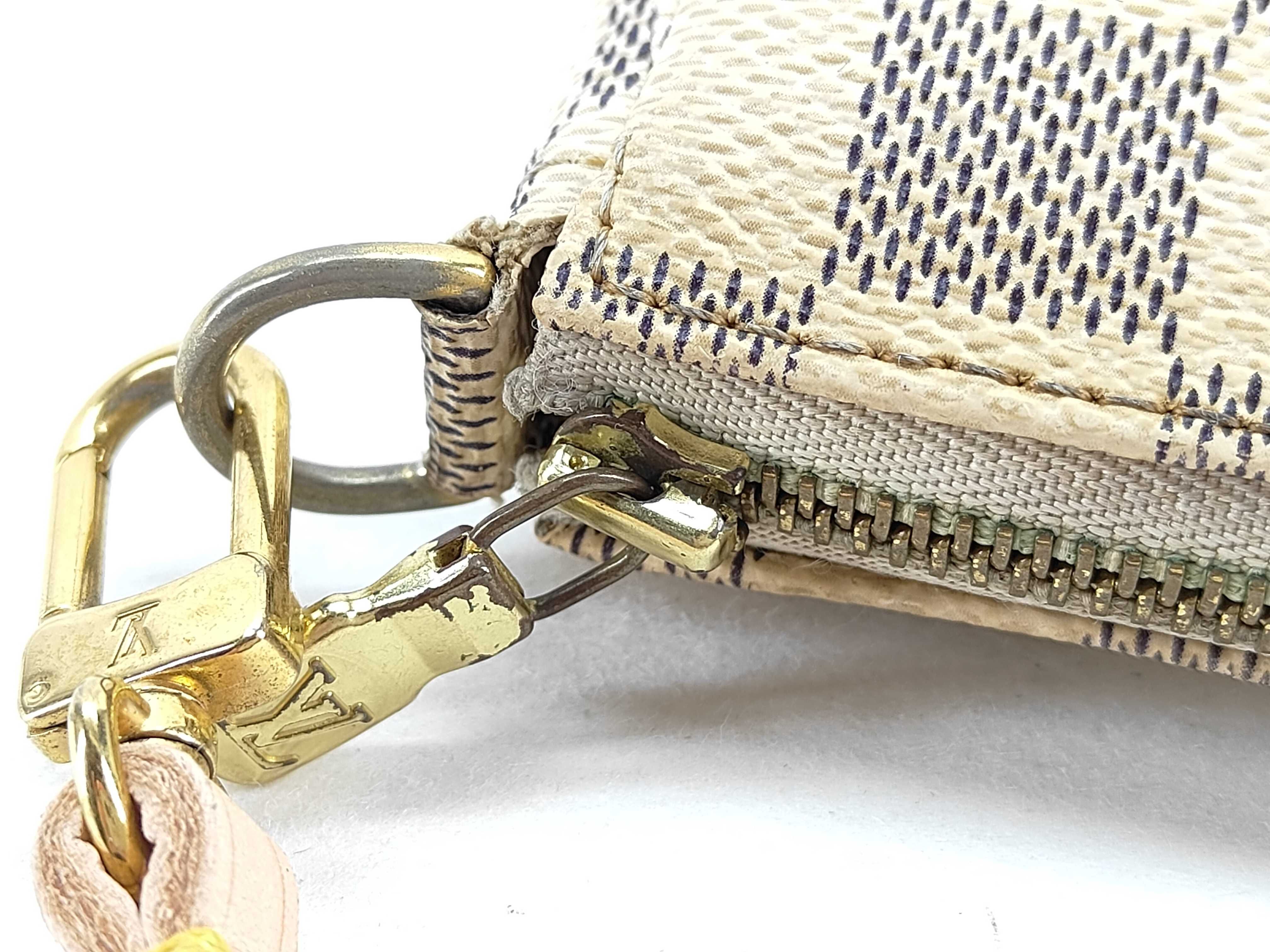 Damier Azur Louis Vuitton Damier Azur Accessoires Accessory Pouch — view 8