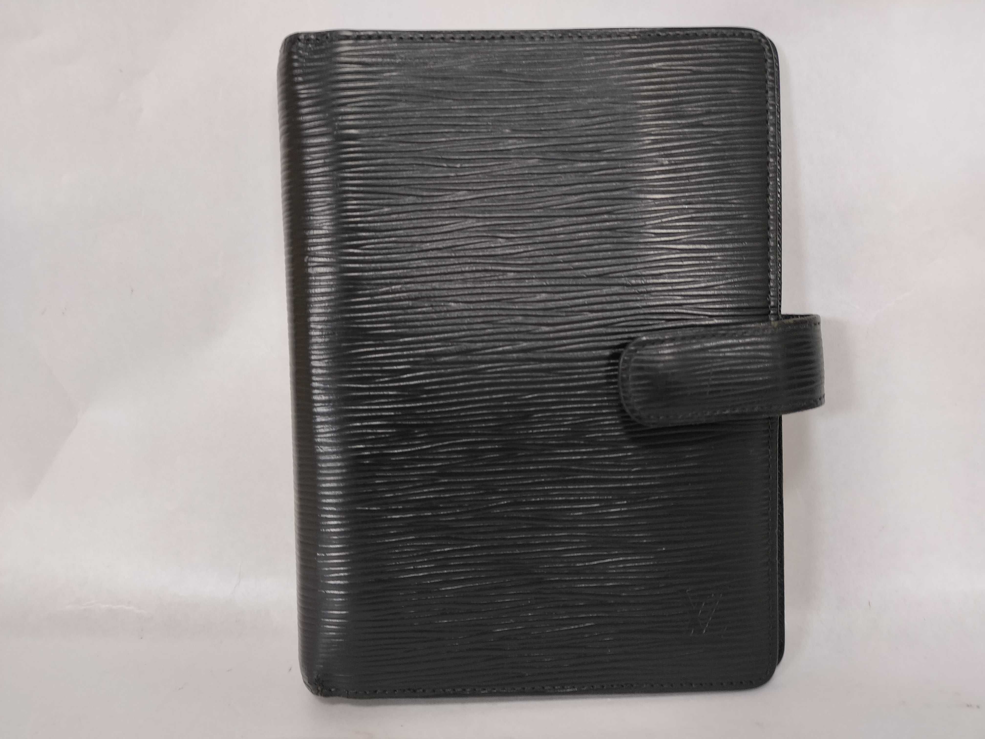 Epi Agenda MM 6-ring binder notebook cover for men, black/noir color.