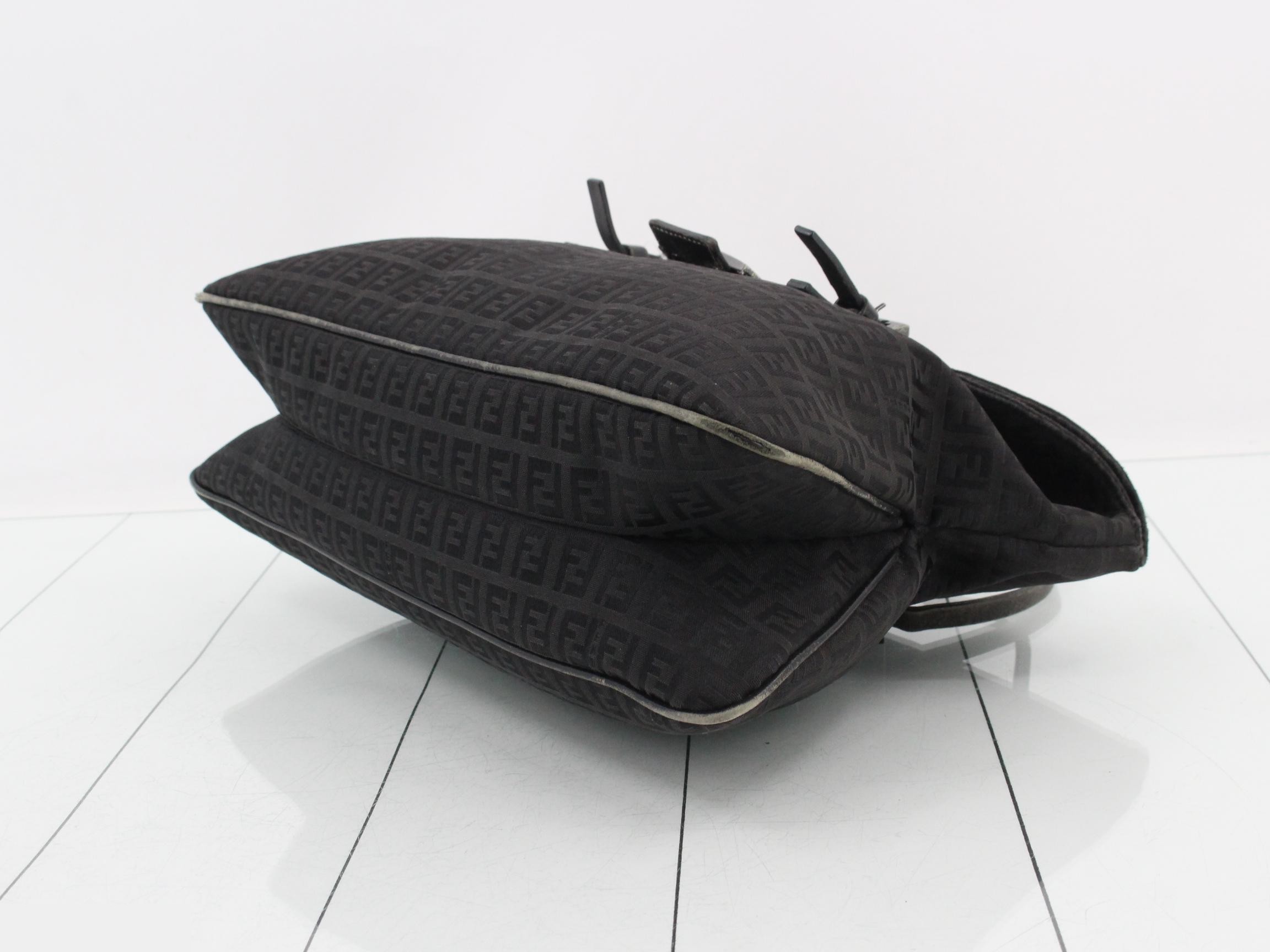Zucchino Shoulder Bag — view 6