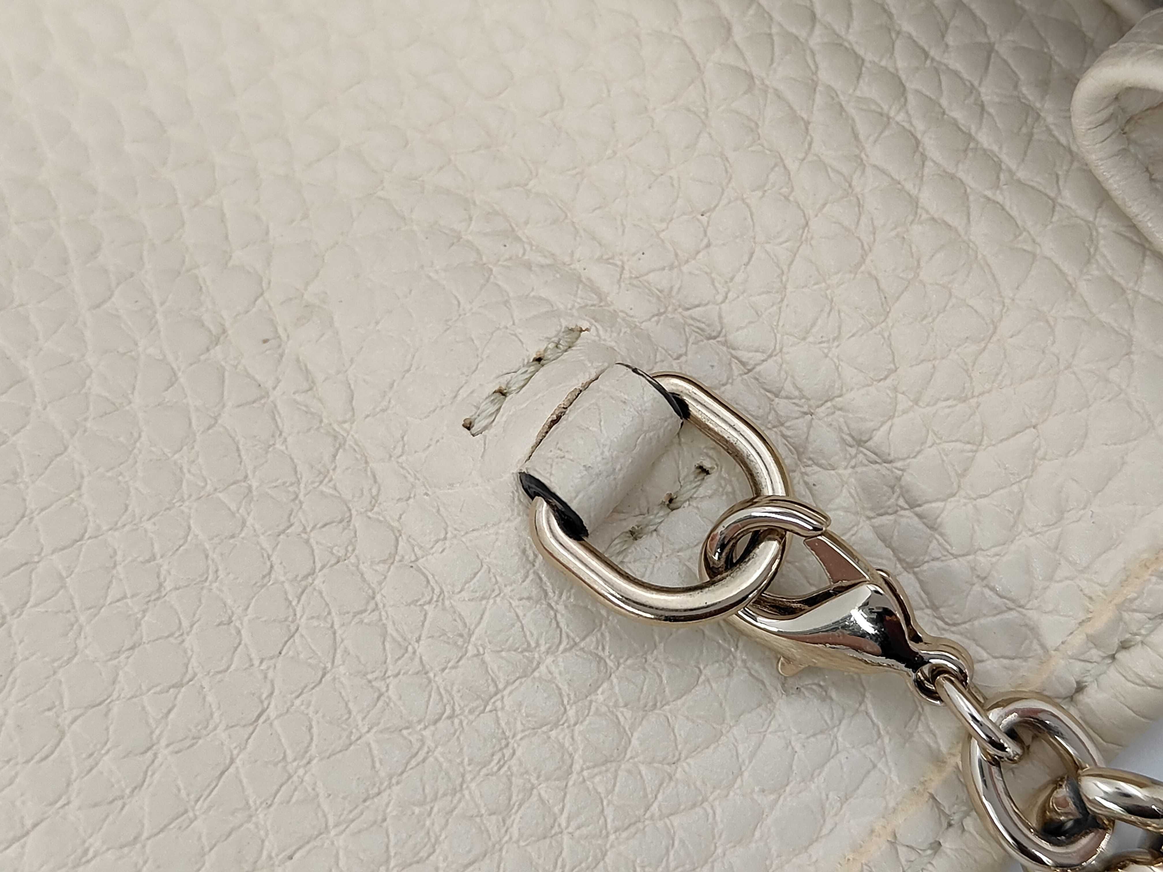 Soho Chain Wallet Shoulder Bag — view 7