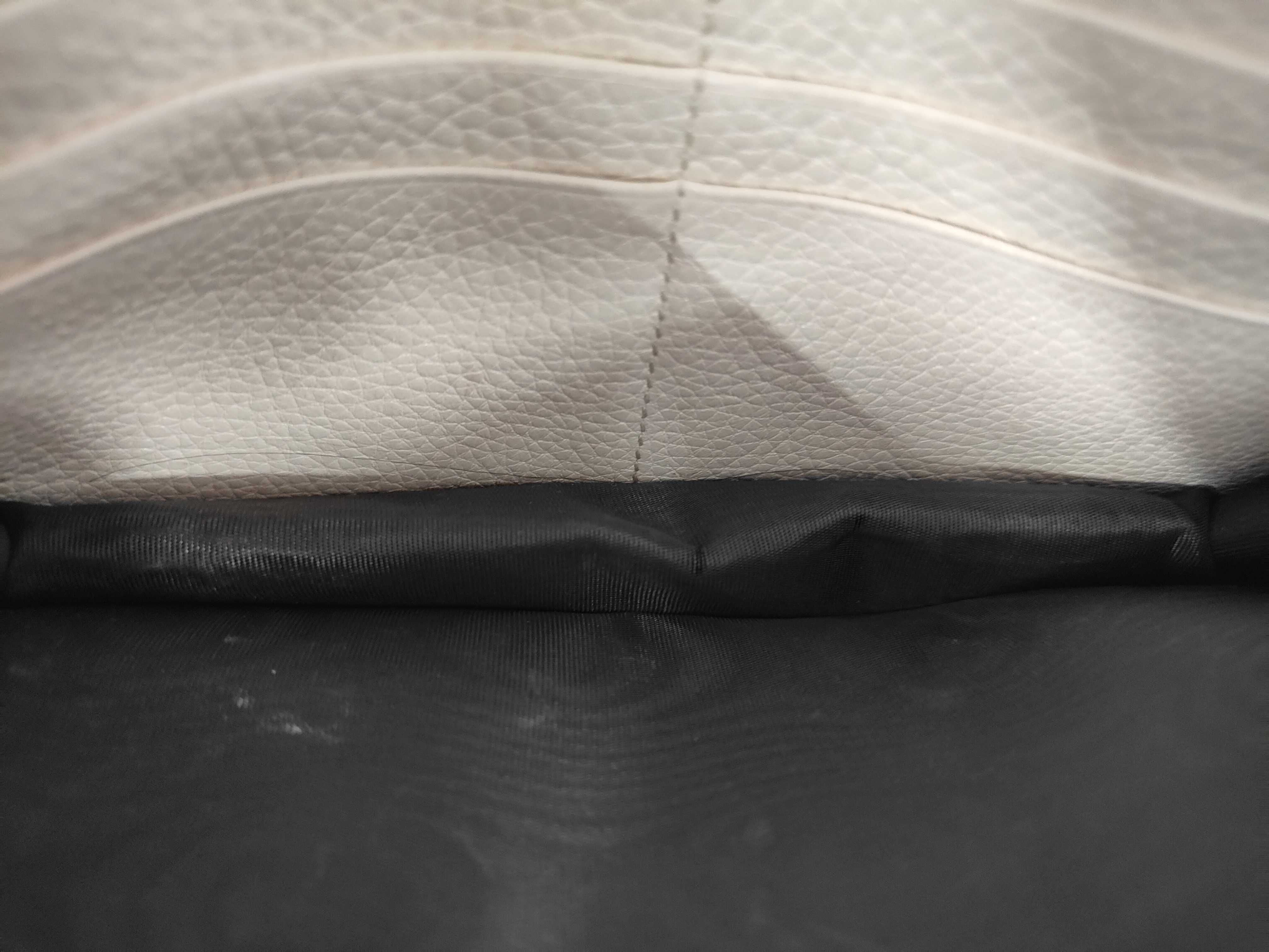 Soho Chain Wallet Shoulder Bag — view 8