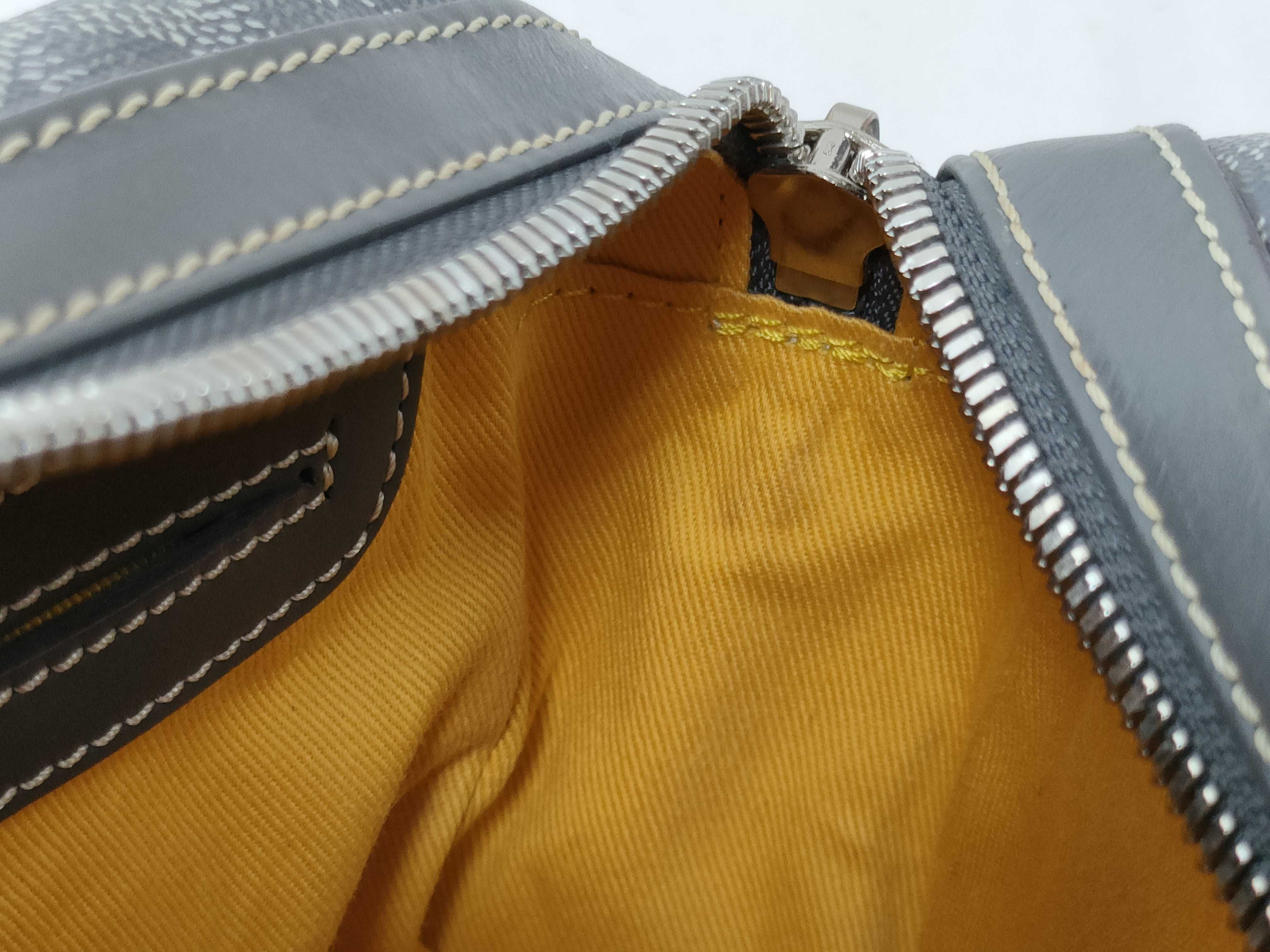 Cup Vert PM Grey Shoulder Bag — view 12