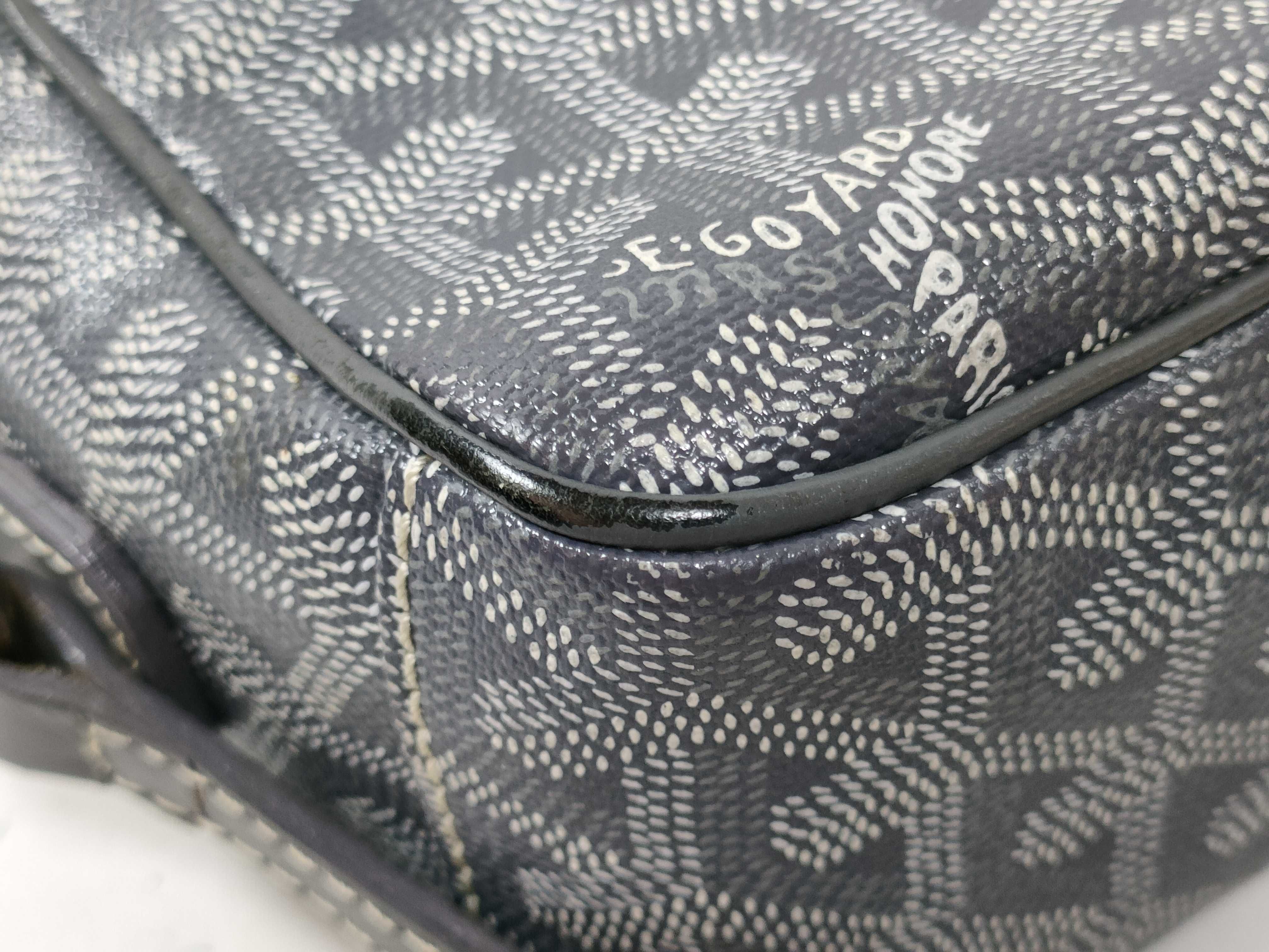 Cup Vert PM Grey Shoulder Bag — view 15